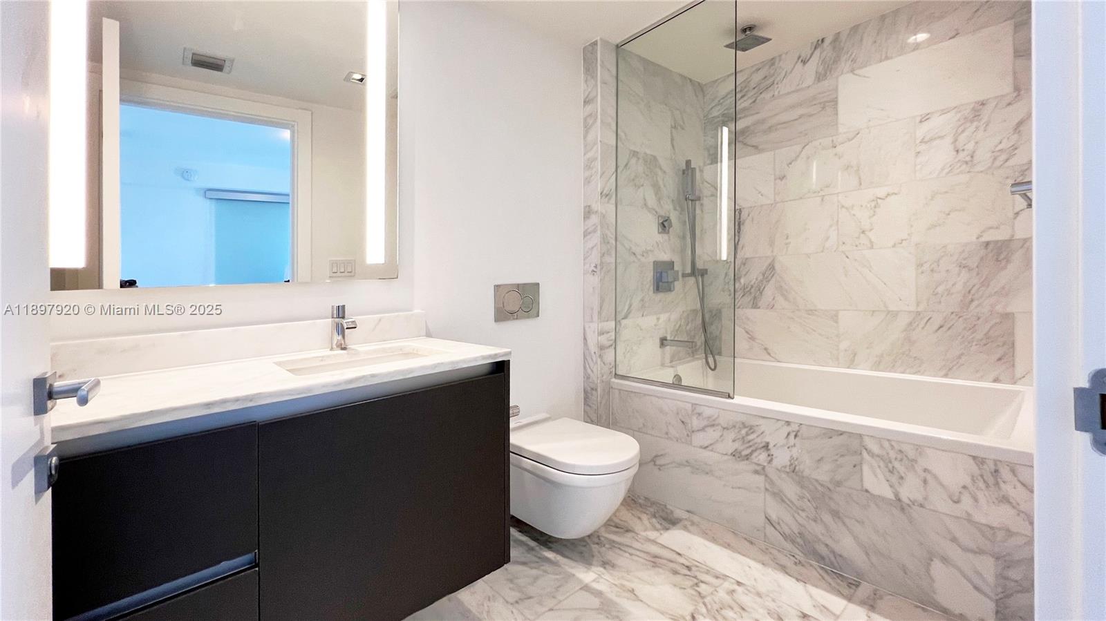 1451 Brickell Ave #2406, Miami FL 33131