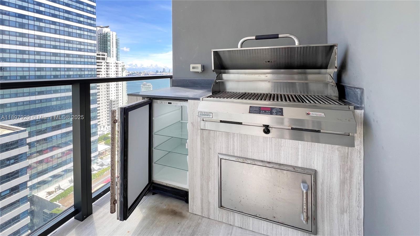 1451 Brickell Ave #2406, Miami FL 33131