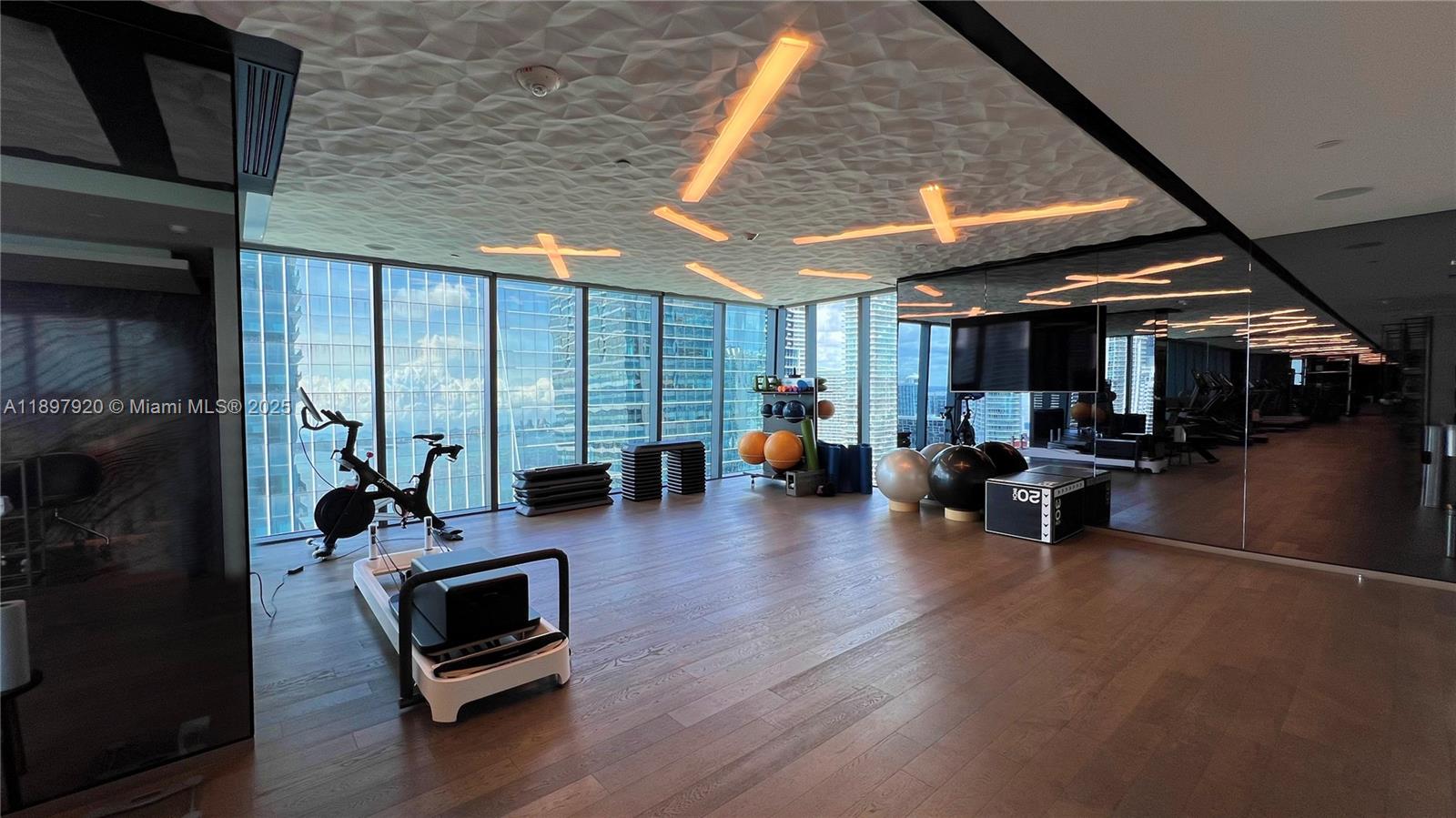 1451 Brickell Ave #2406, Miami FL 33131