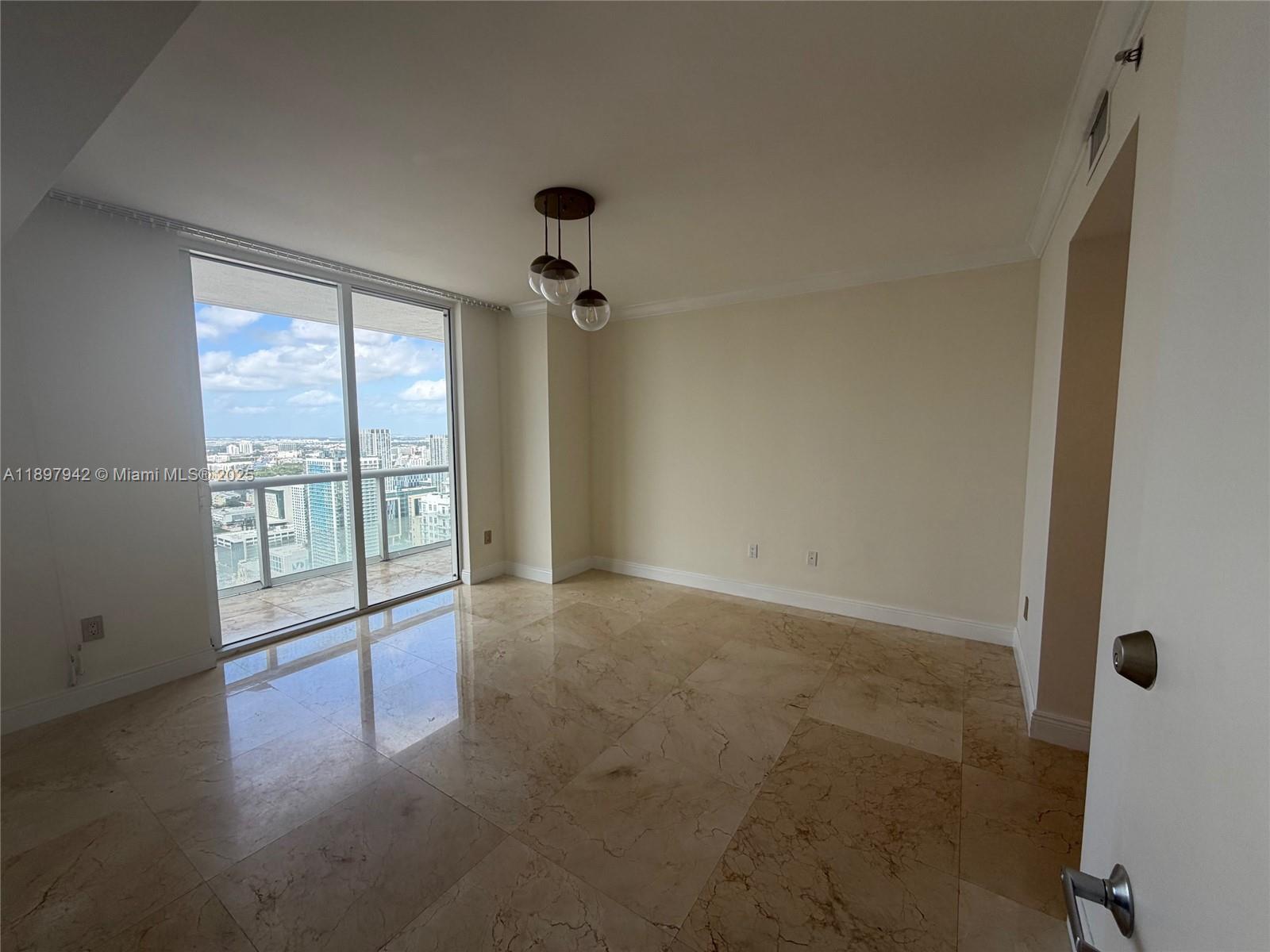 50 Biscayne Blvd #5211, Miami FL 33132