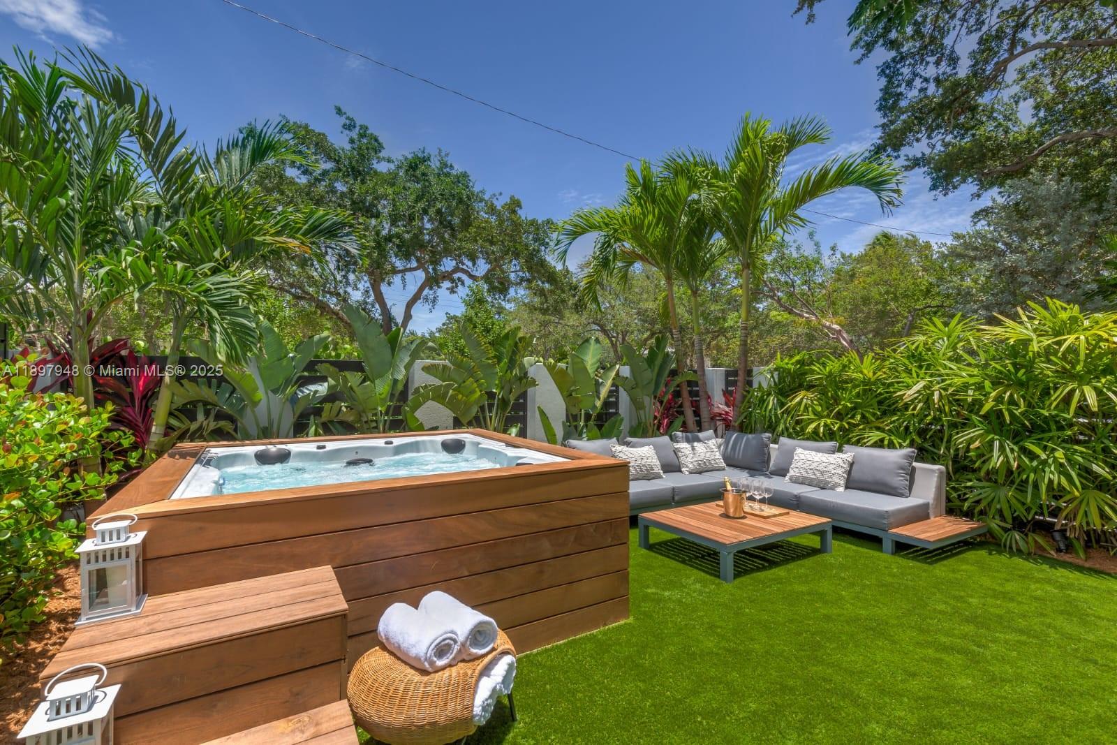 1516 SE 1st St, Fort Lauderdale FL 33301