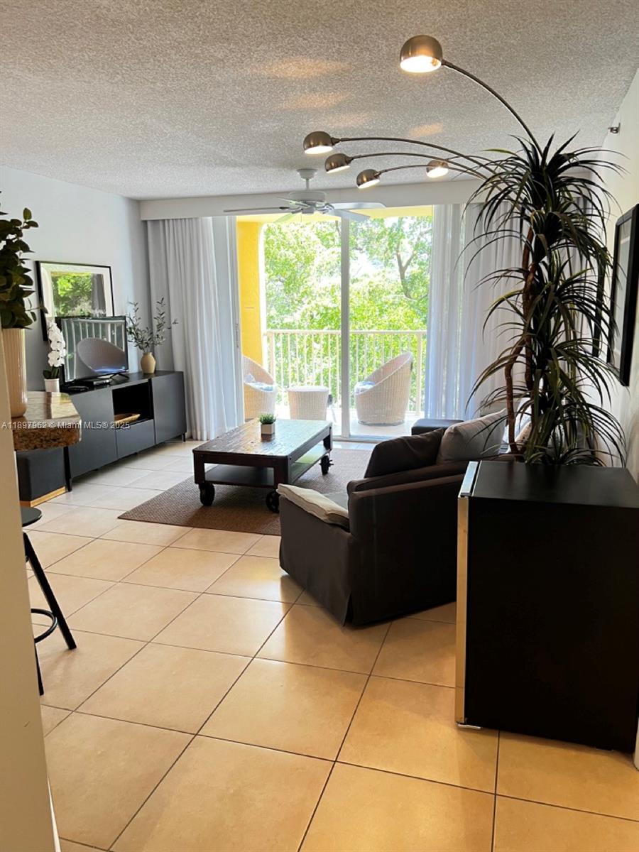Aventura FL 33180 - A11897962