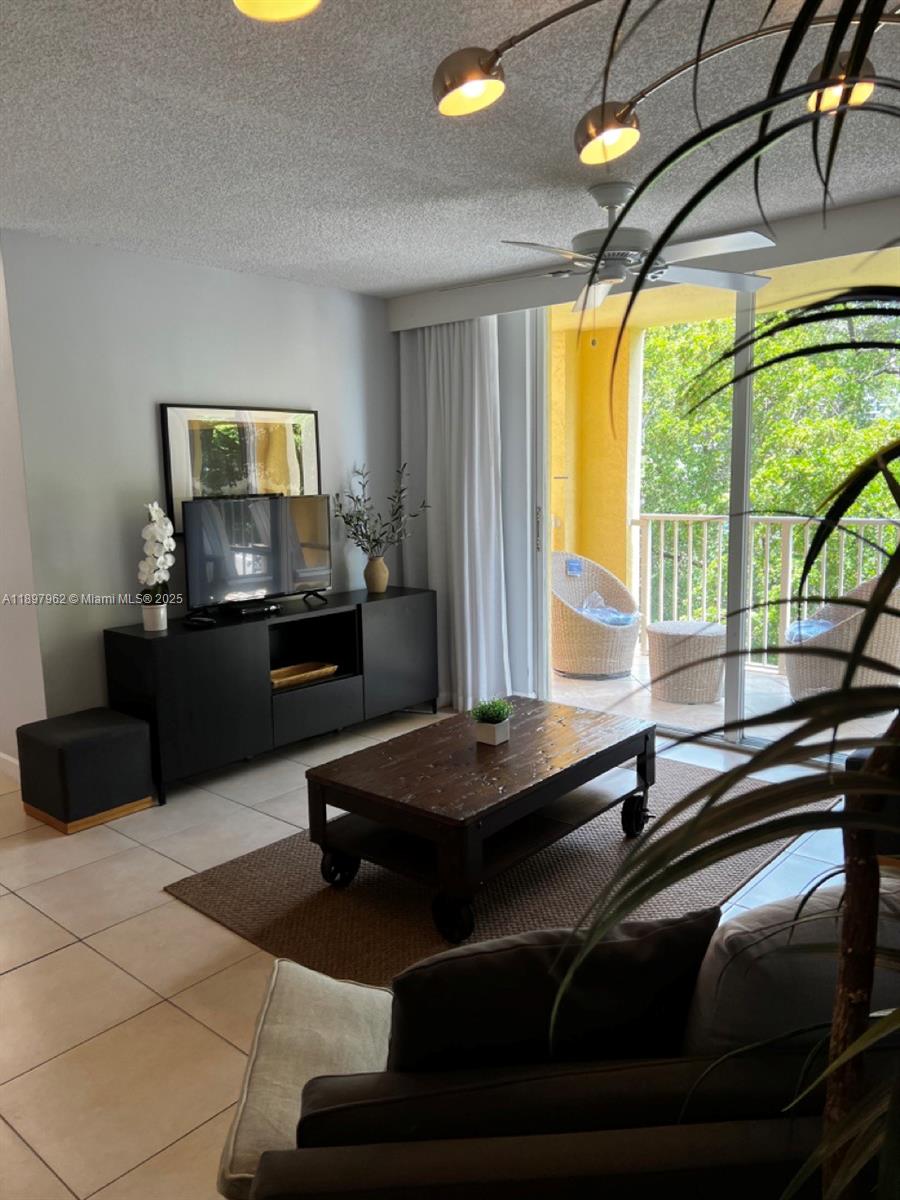 Aventura FL 33180 - A11897962