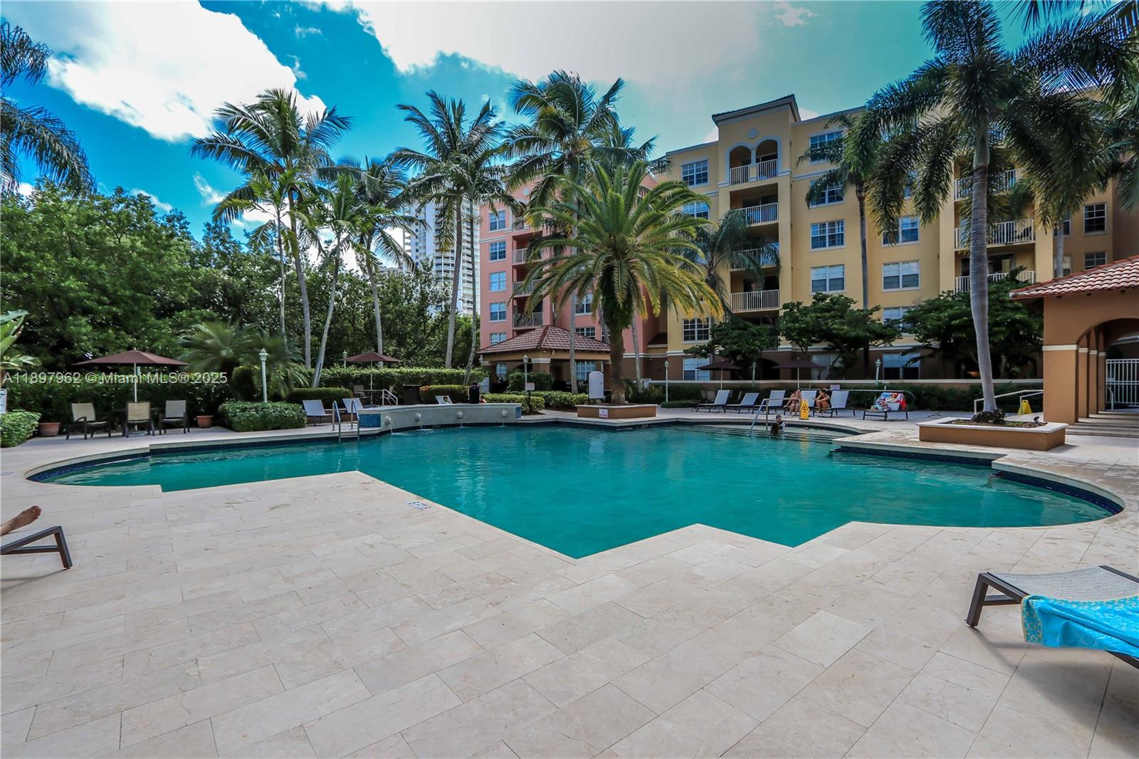Aventura FL 33180 - A11897962