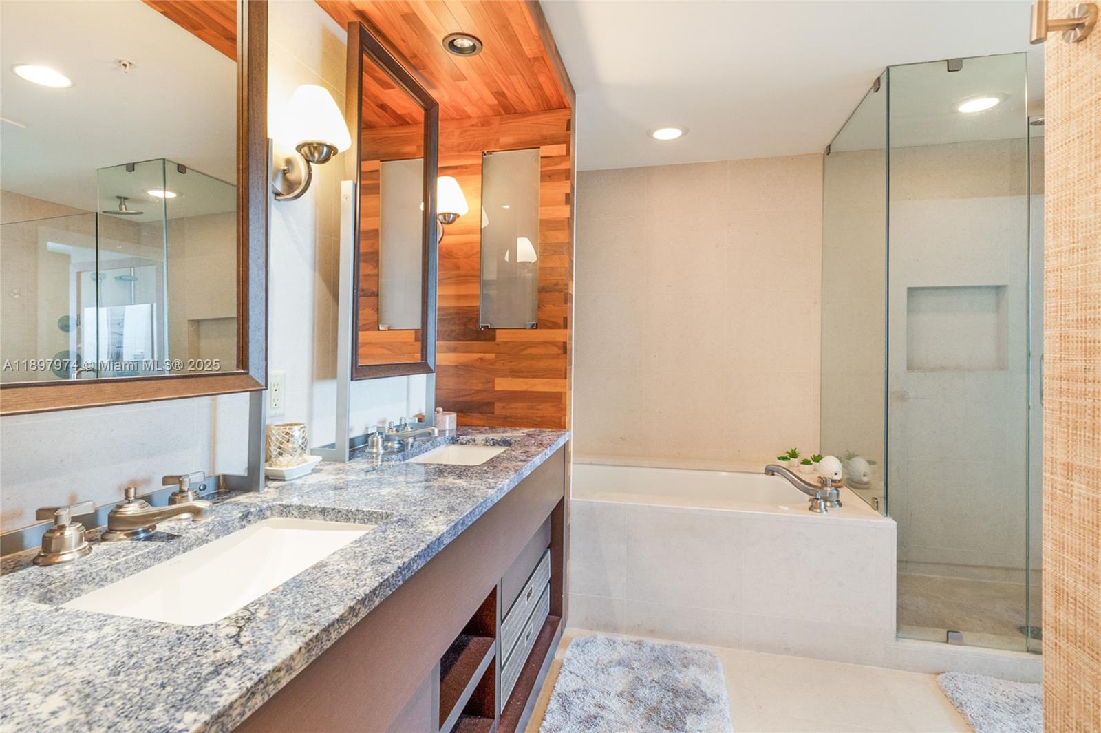 6899 Collins Ave #2010, Miami Beach FL 33141