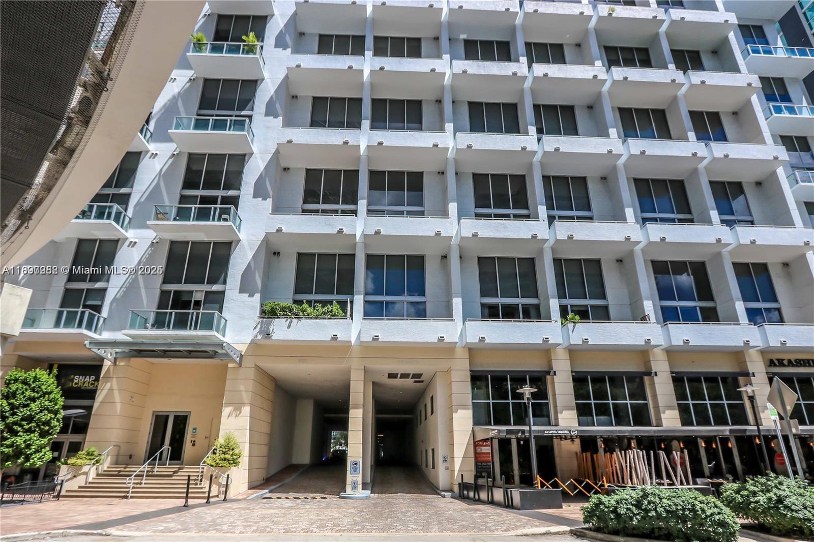 1050 Brickell Ave #414, Miami FL 33131