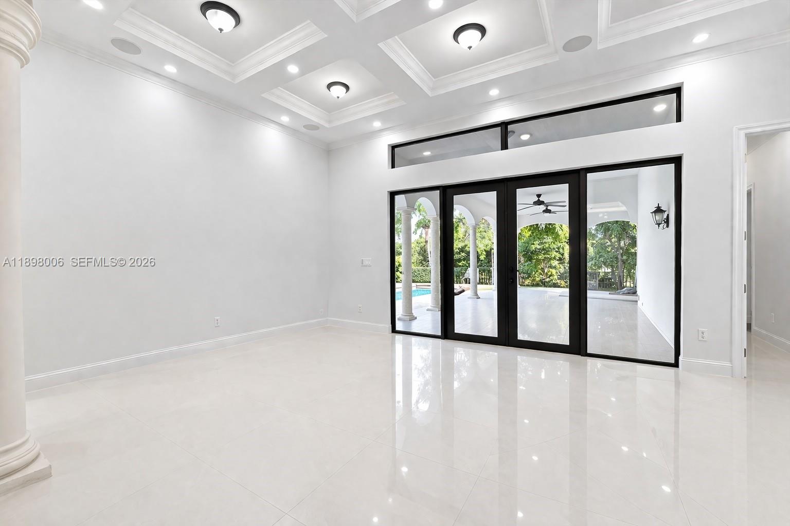 10181 NW 131st St, Hialeah Gardens FL 33018