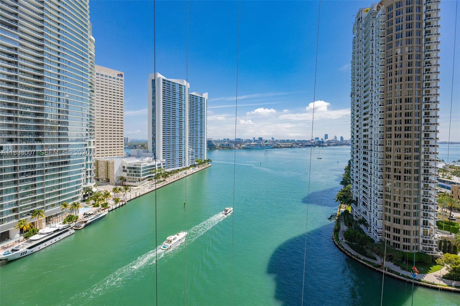 465 Brickell Ave #1602, Miami FL 33131