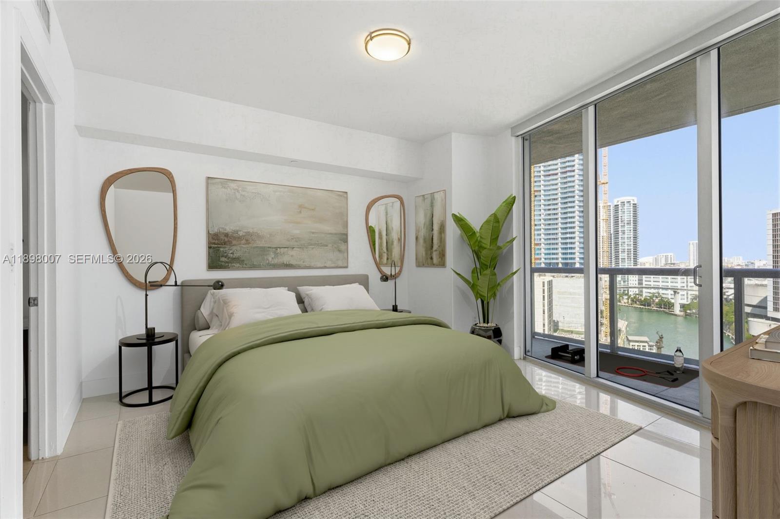 465 Brickell Ave #1602, Miami FL 33131