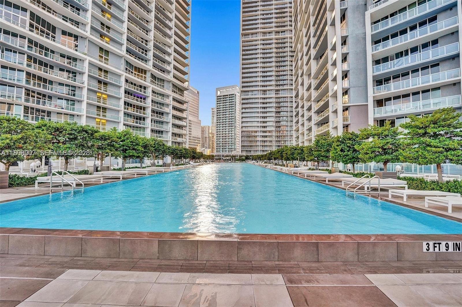 465 Brickell Ave #1602, Miami FL 33131