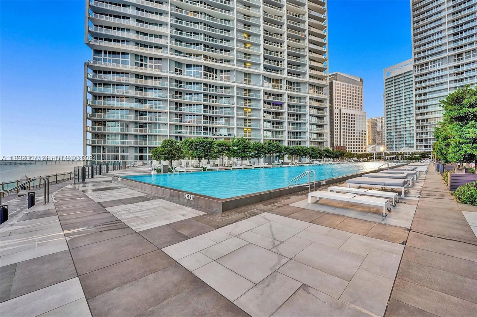 465 Brickell Ave #1602, Miami FL 33131