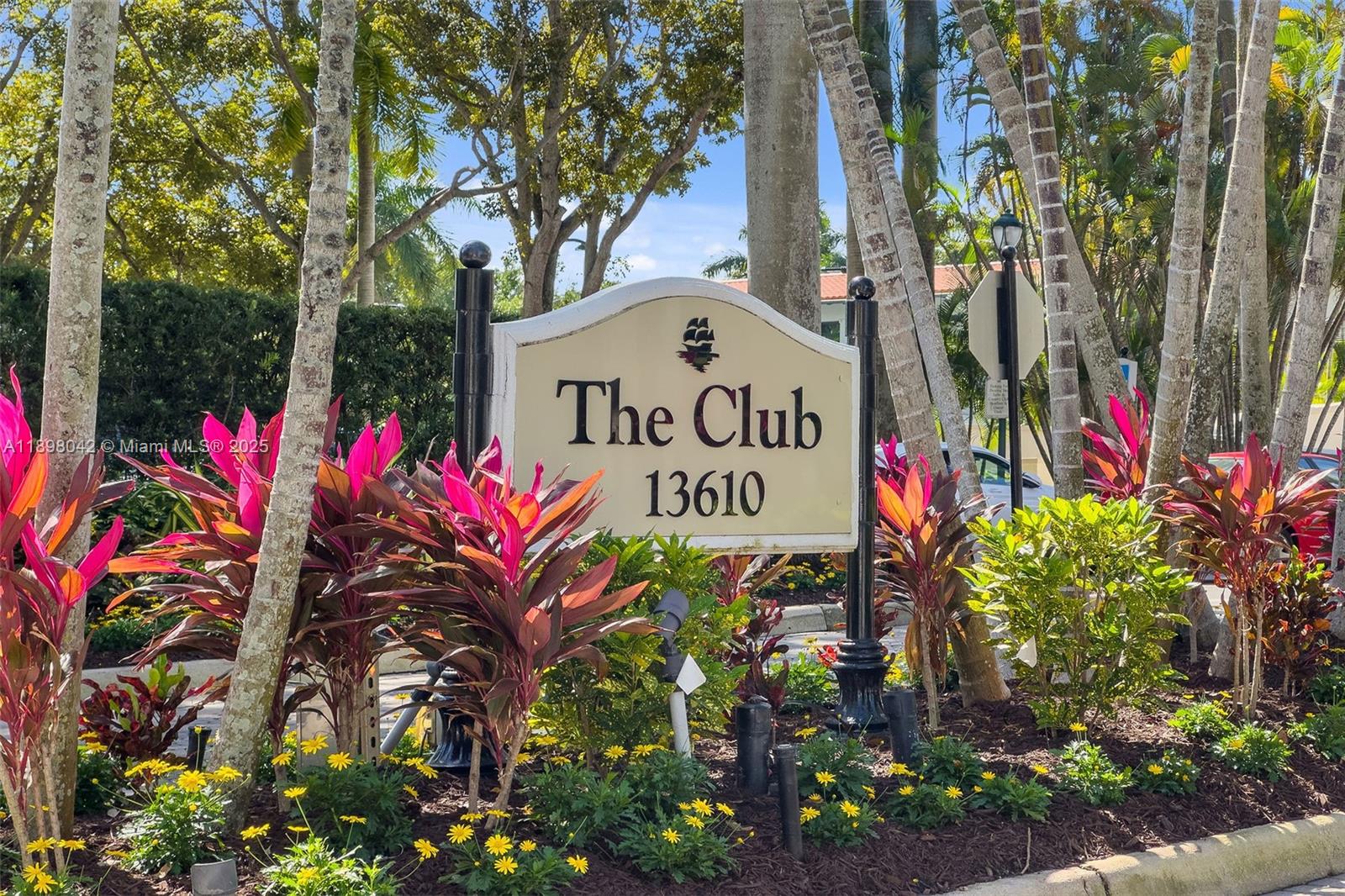 13627 Deering Bay Dr #1002, Coral Gables FL 33158