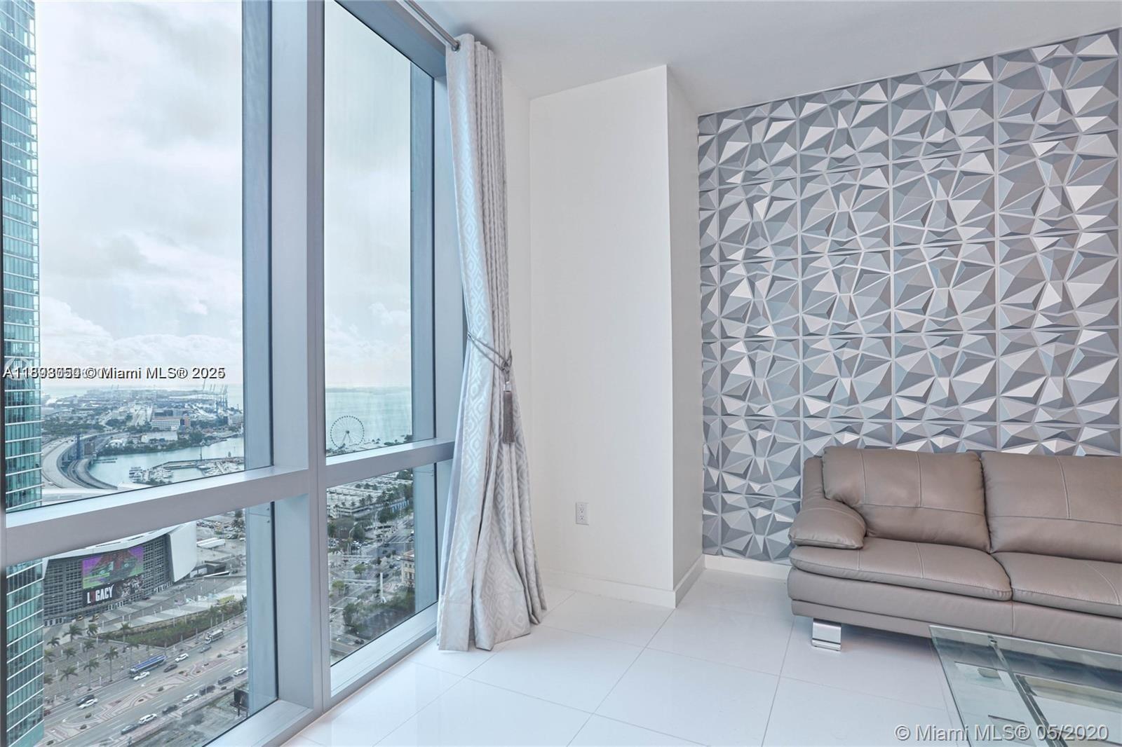 851 NE 1st Ave #3205, Miami FL 33132