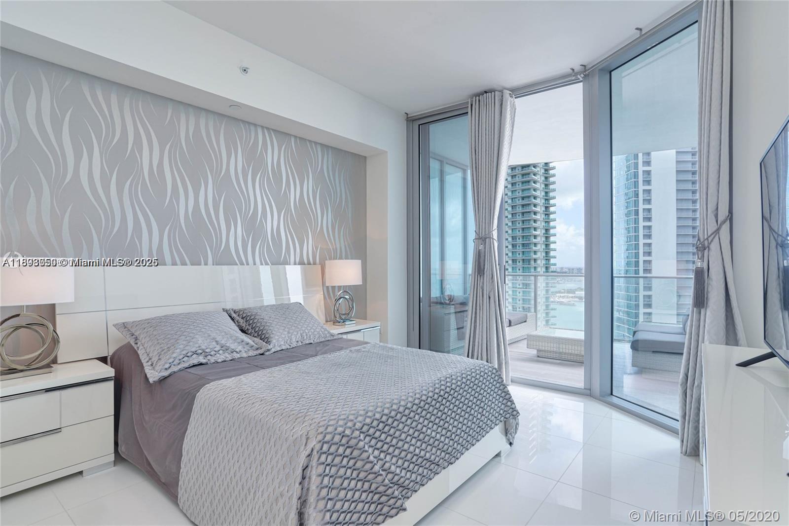 851 NE 1st Ave #3205, Miami FL 33132