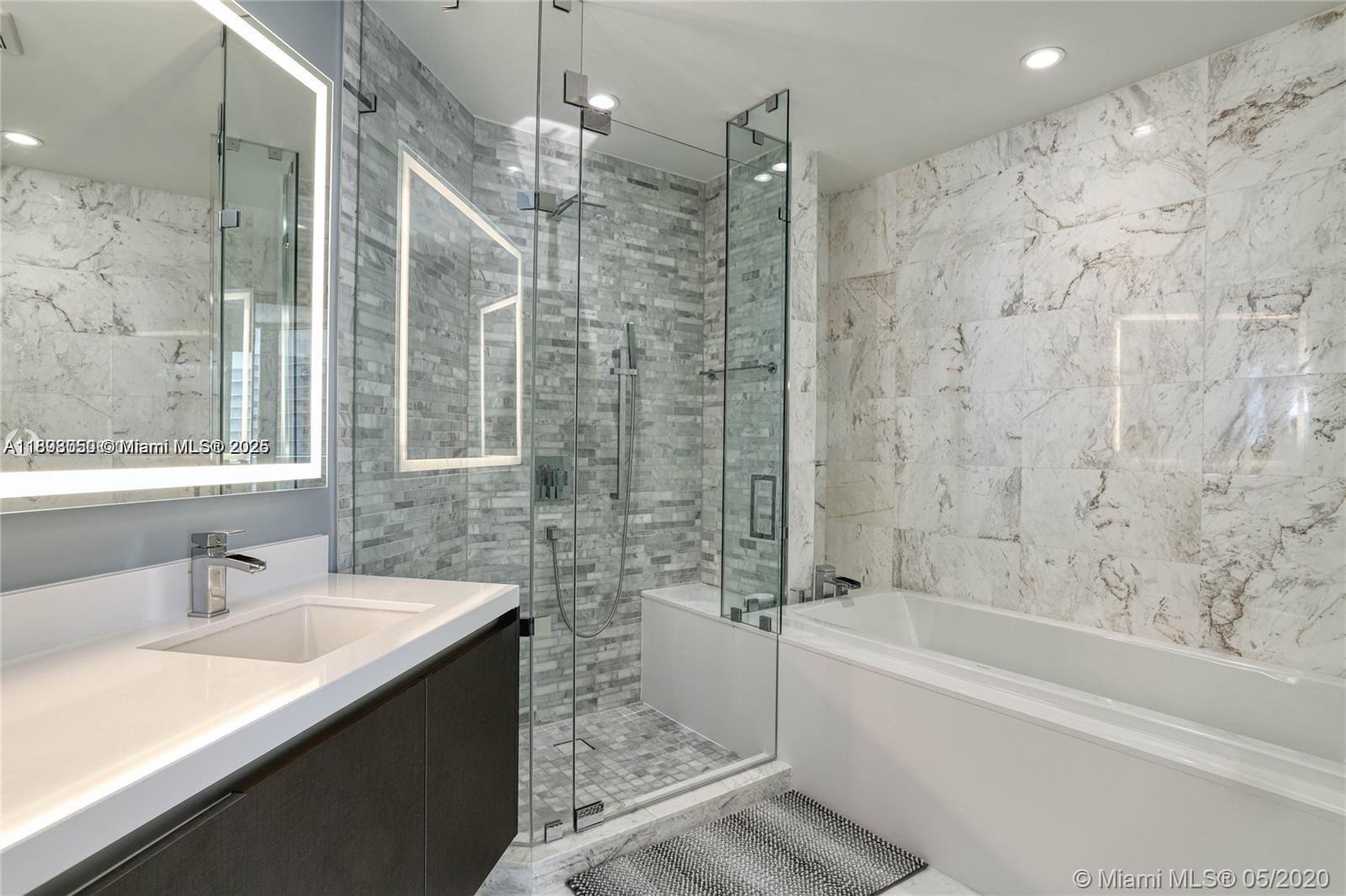 851 NE 1st Ave #3205, Miami FL 33132