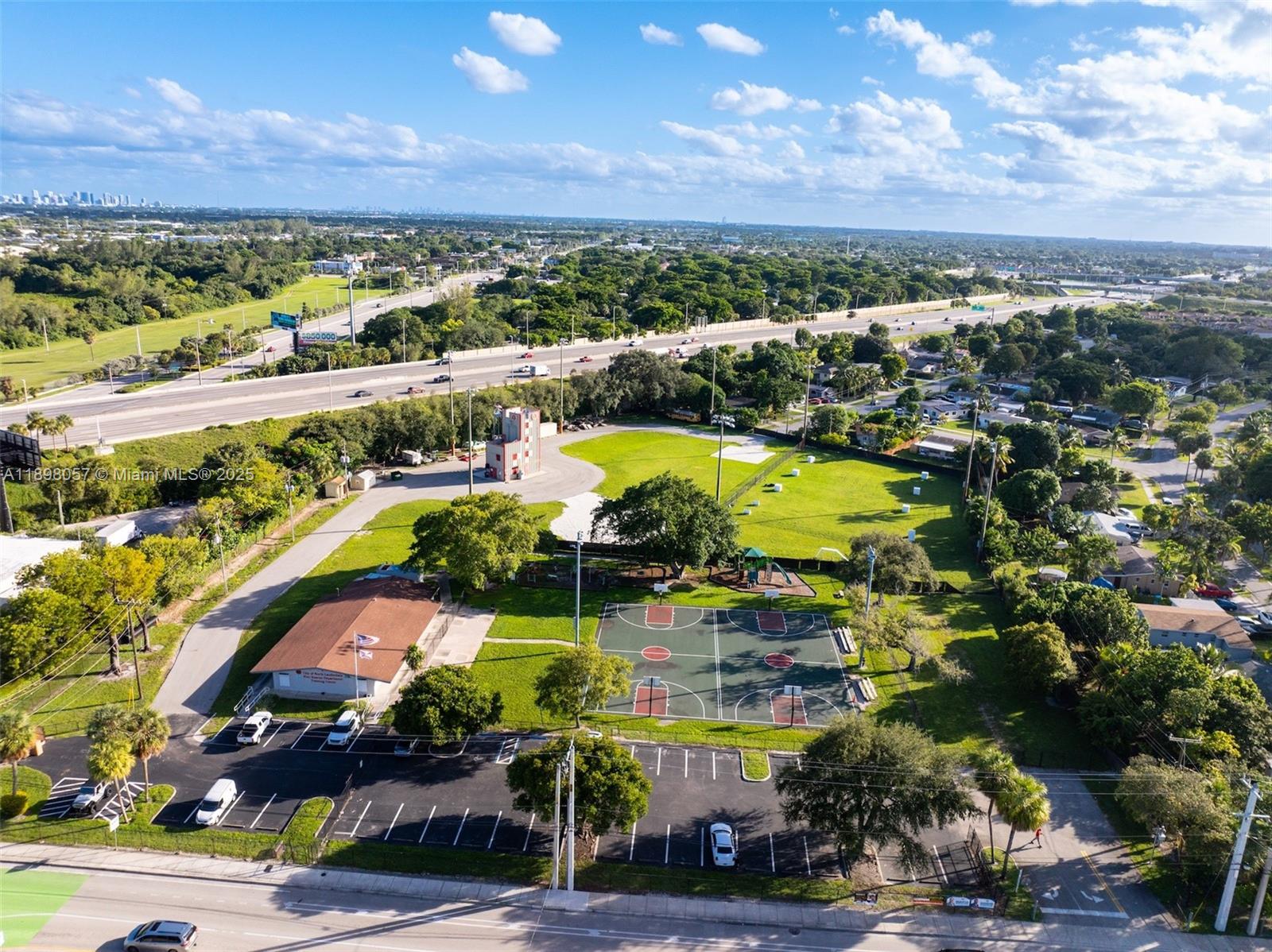 6051 SW 19th Pl, North Lauderdale FL 33068