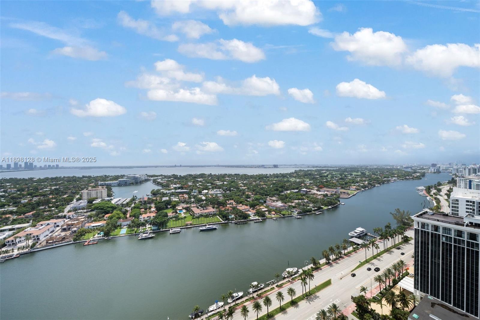4775 Collins Ave #3207, Miami Beach FL 33140
