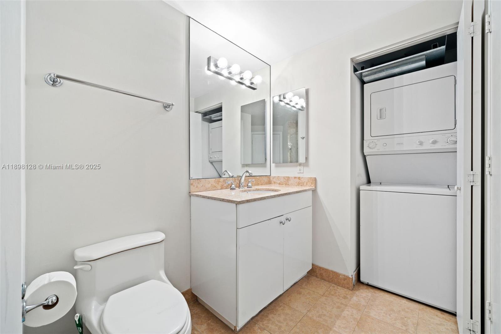 4775 Collins Ave #3207, Miami Beach FL 33140