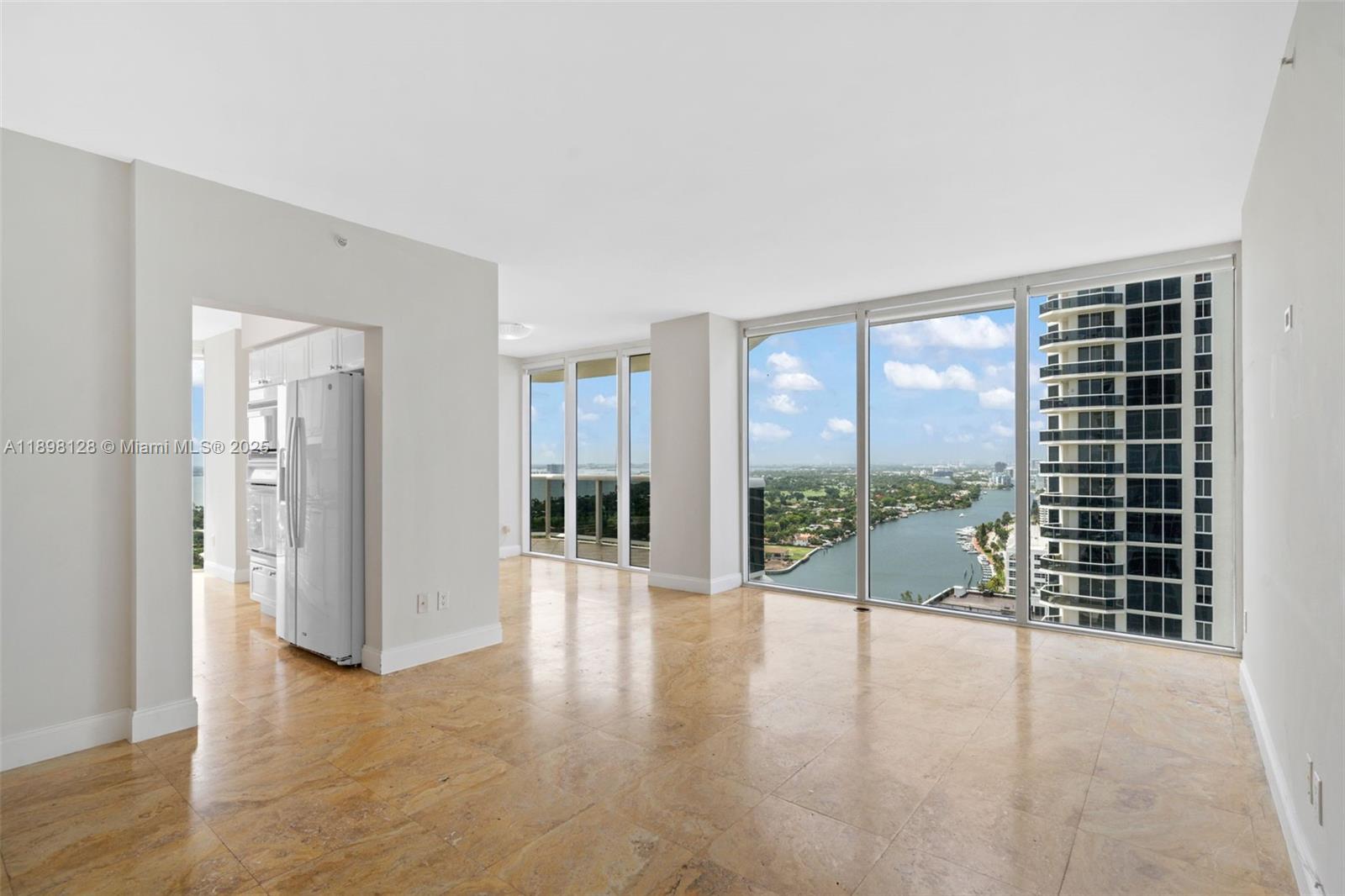 4775 Collins Ave #3207, Miami Beach FL 33140
