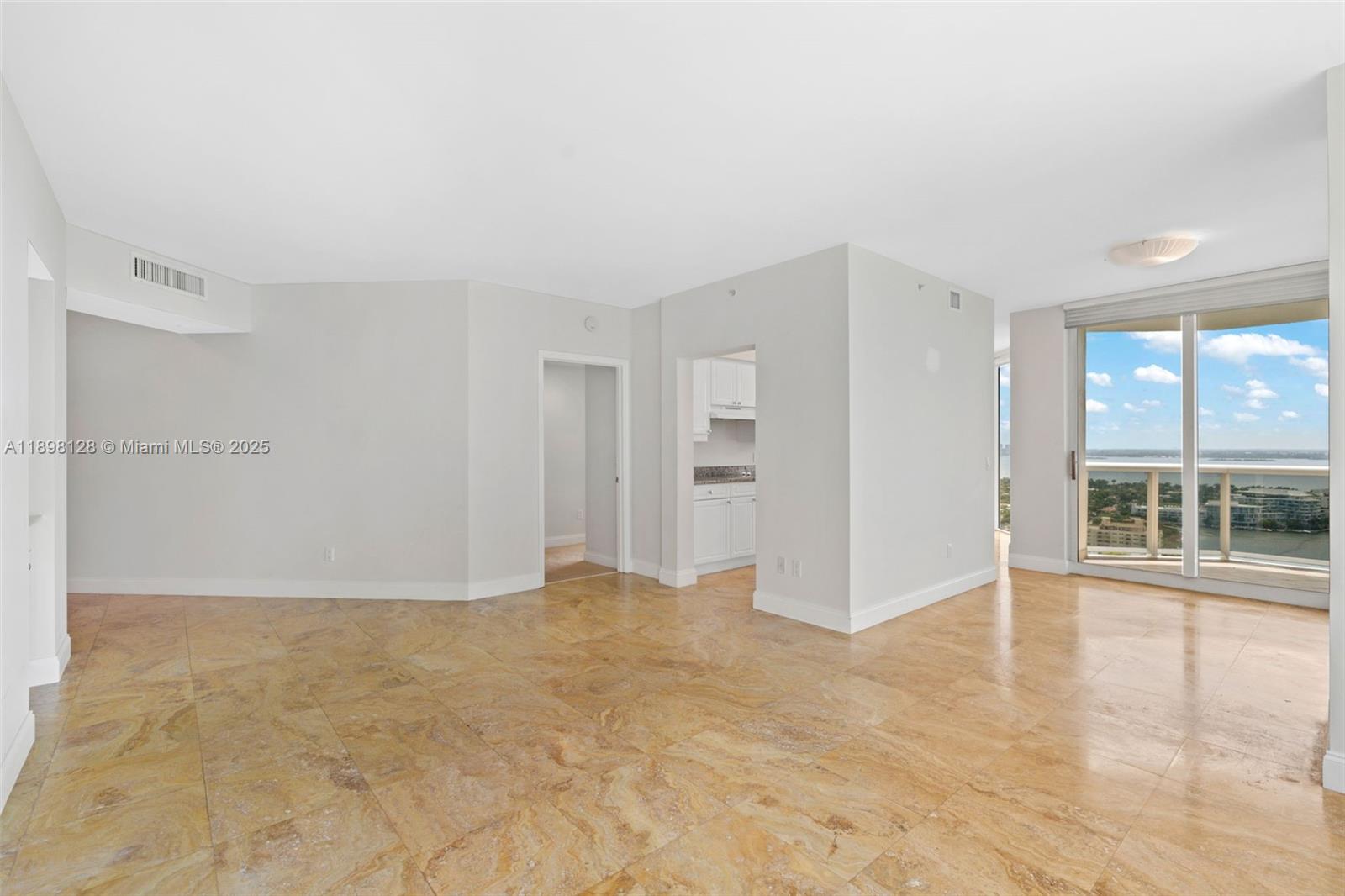 4775 Collins Ave #3207, Miami Beach FL 33140