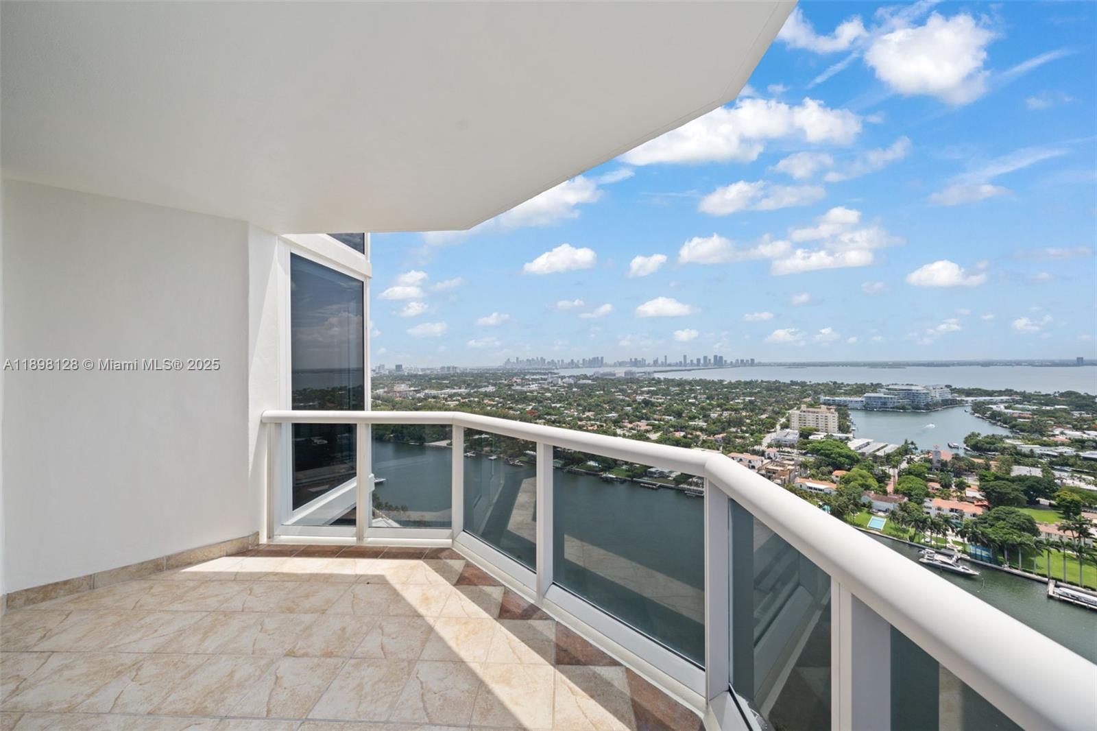 4775 Collins Ave #3207, Miami Beach FL 33140