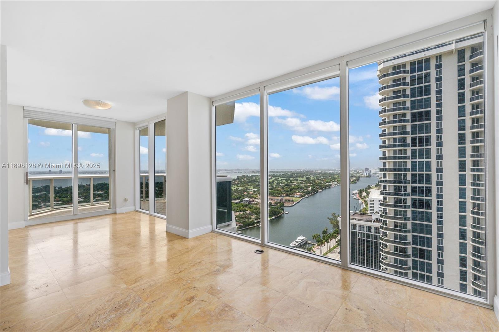4775 Collins Ave #3207, Miami Beach FL 33140