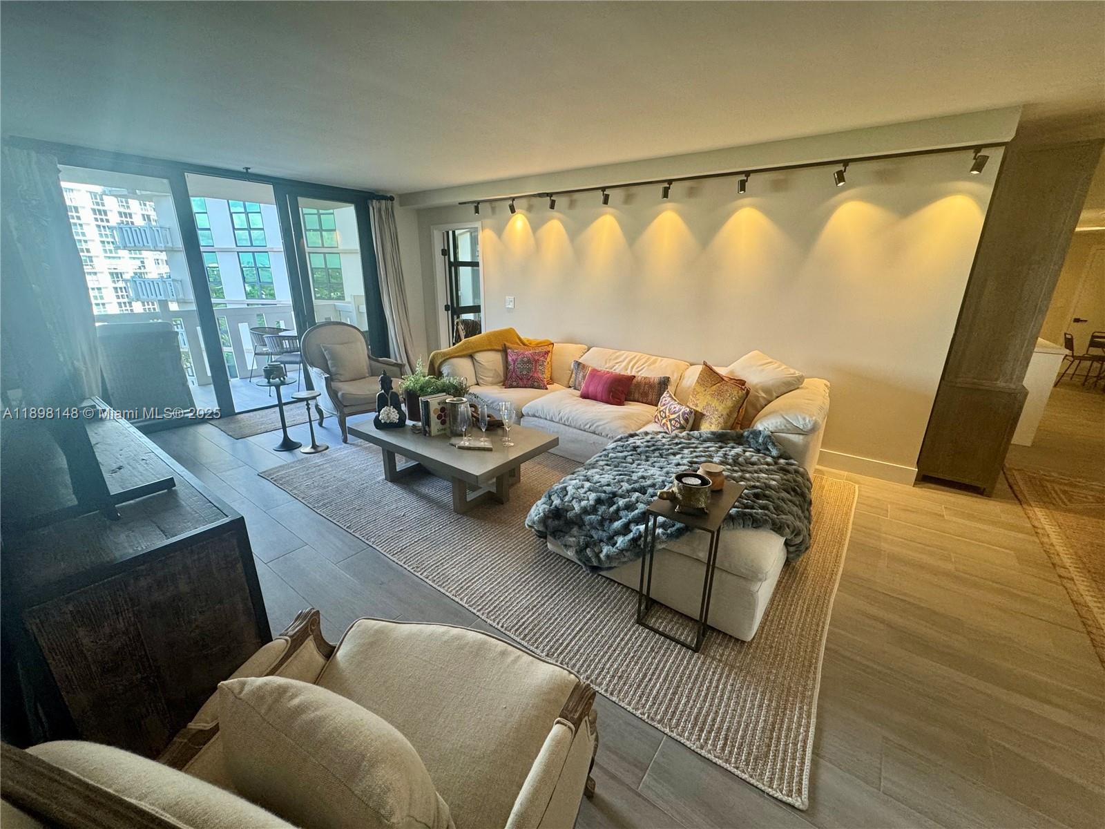 1121 Crandon Blvd #E504, Key Biscayne FL 33149