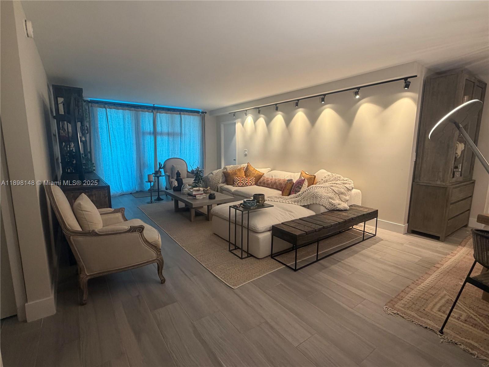 1121 Crandon Blvd #E504, Key Biscayne FL 33149