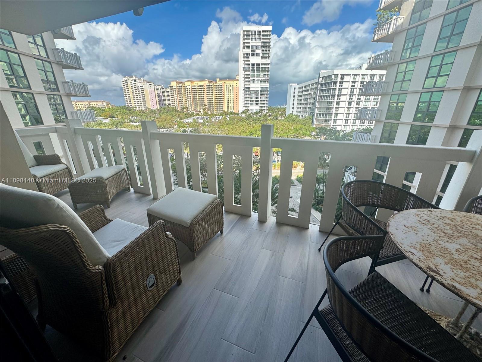 1121 Crandon Blvd #E504, Key Biscayne FL 33149