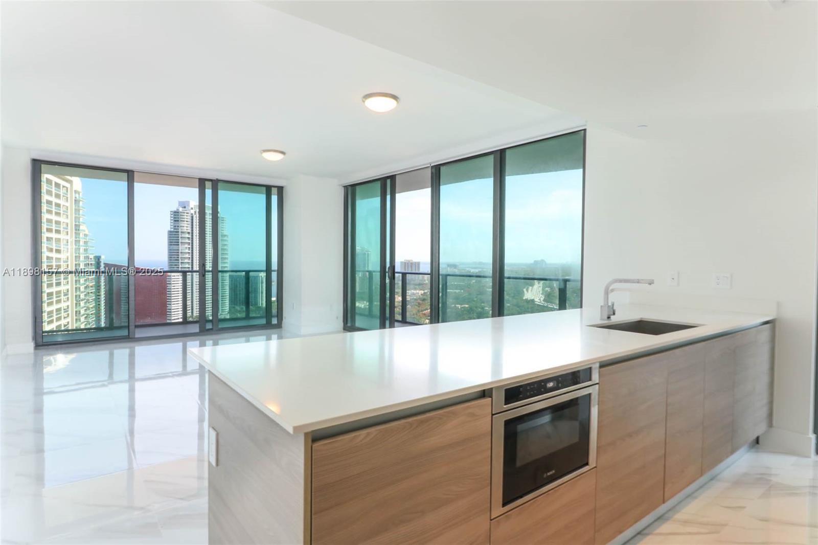 1300 S miami #2706, Miami FL 33130