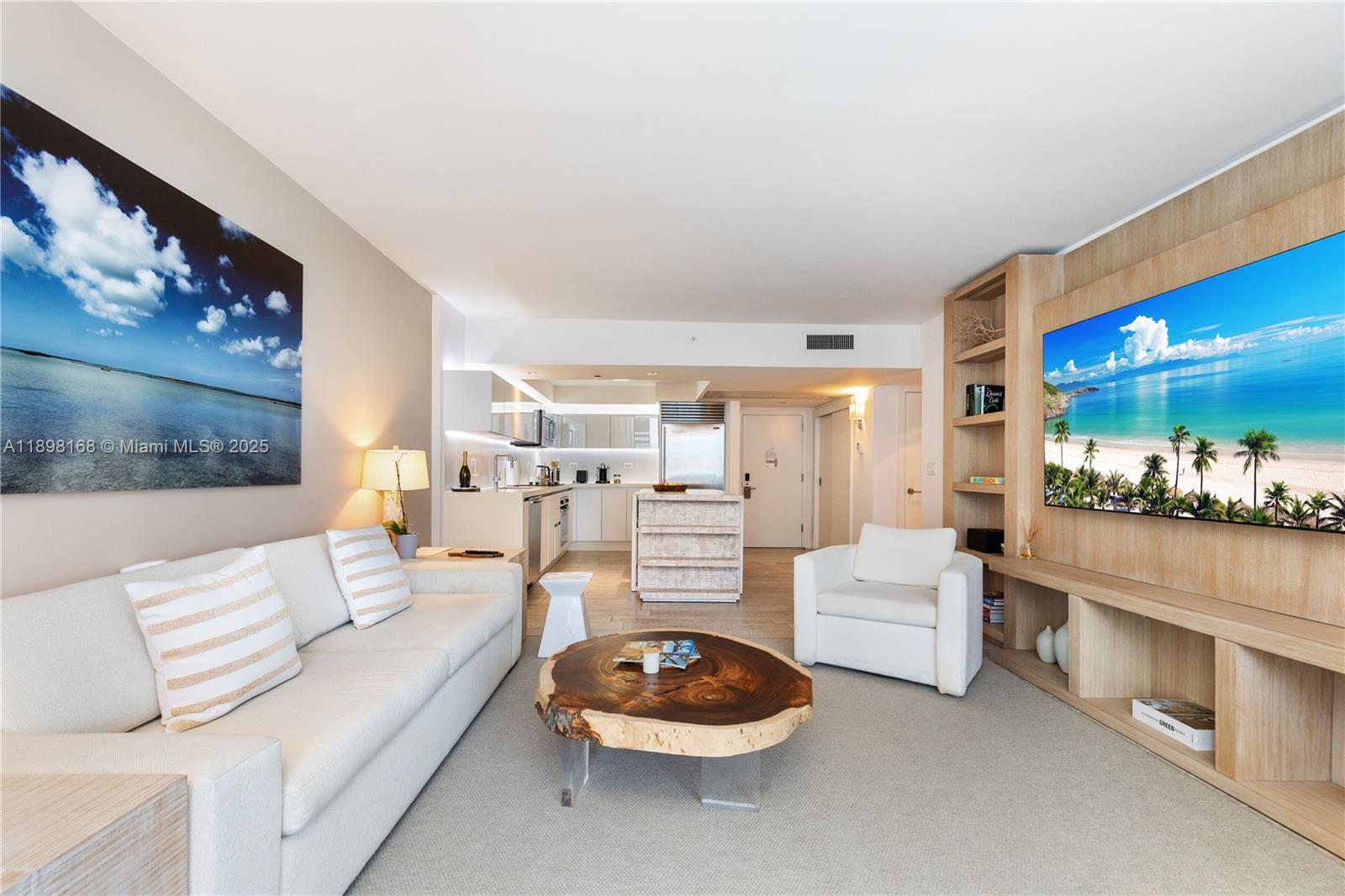 102 24th St #1112, Miami Beach FL 33139