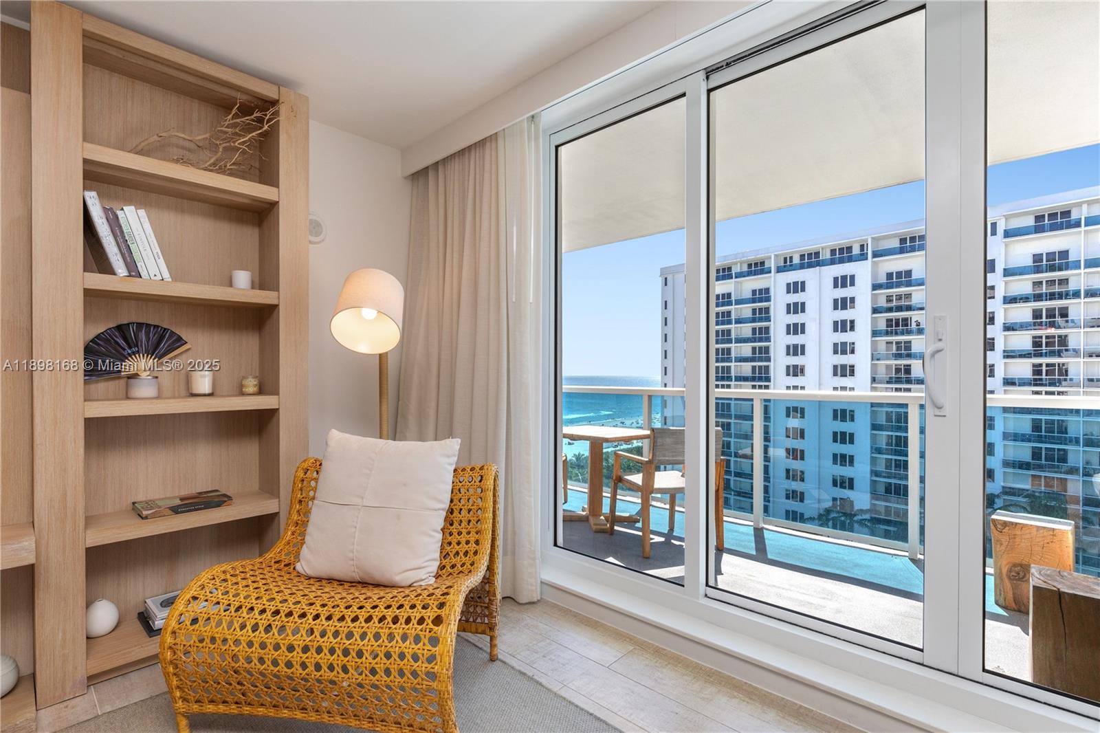 102 24th St #1112, Miami Beach FL 33139