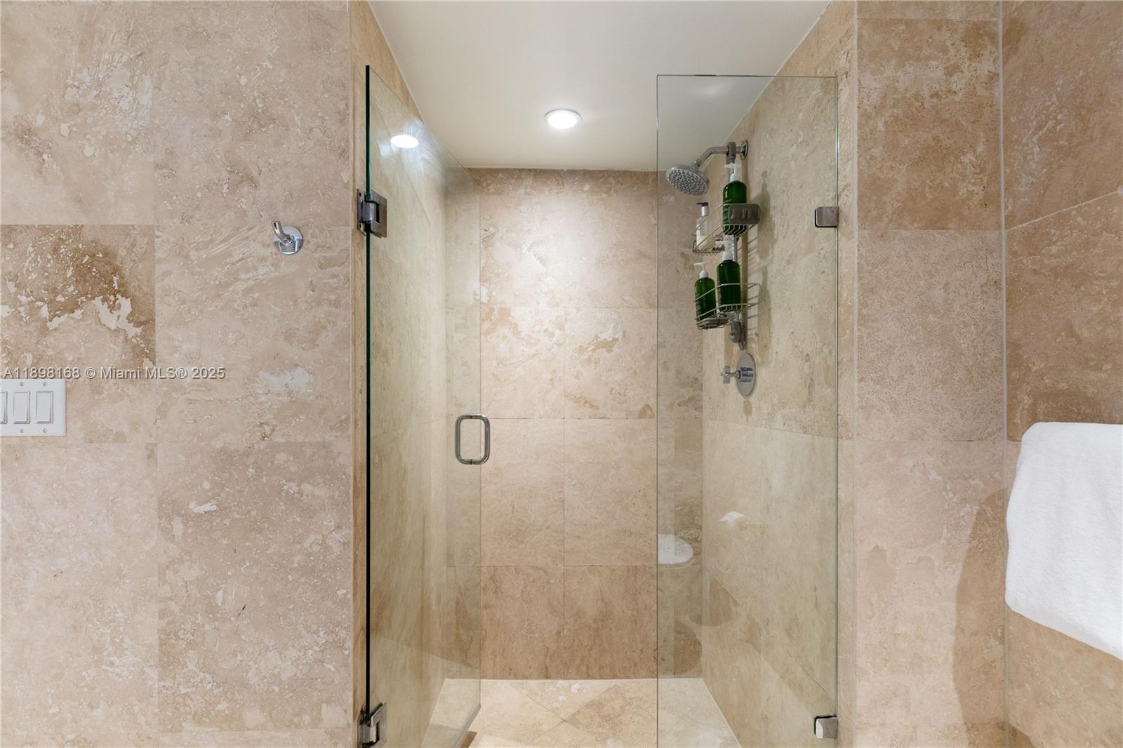 102 24th St #1112, Miami Beach FL 33139
