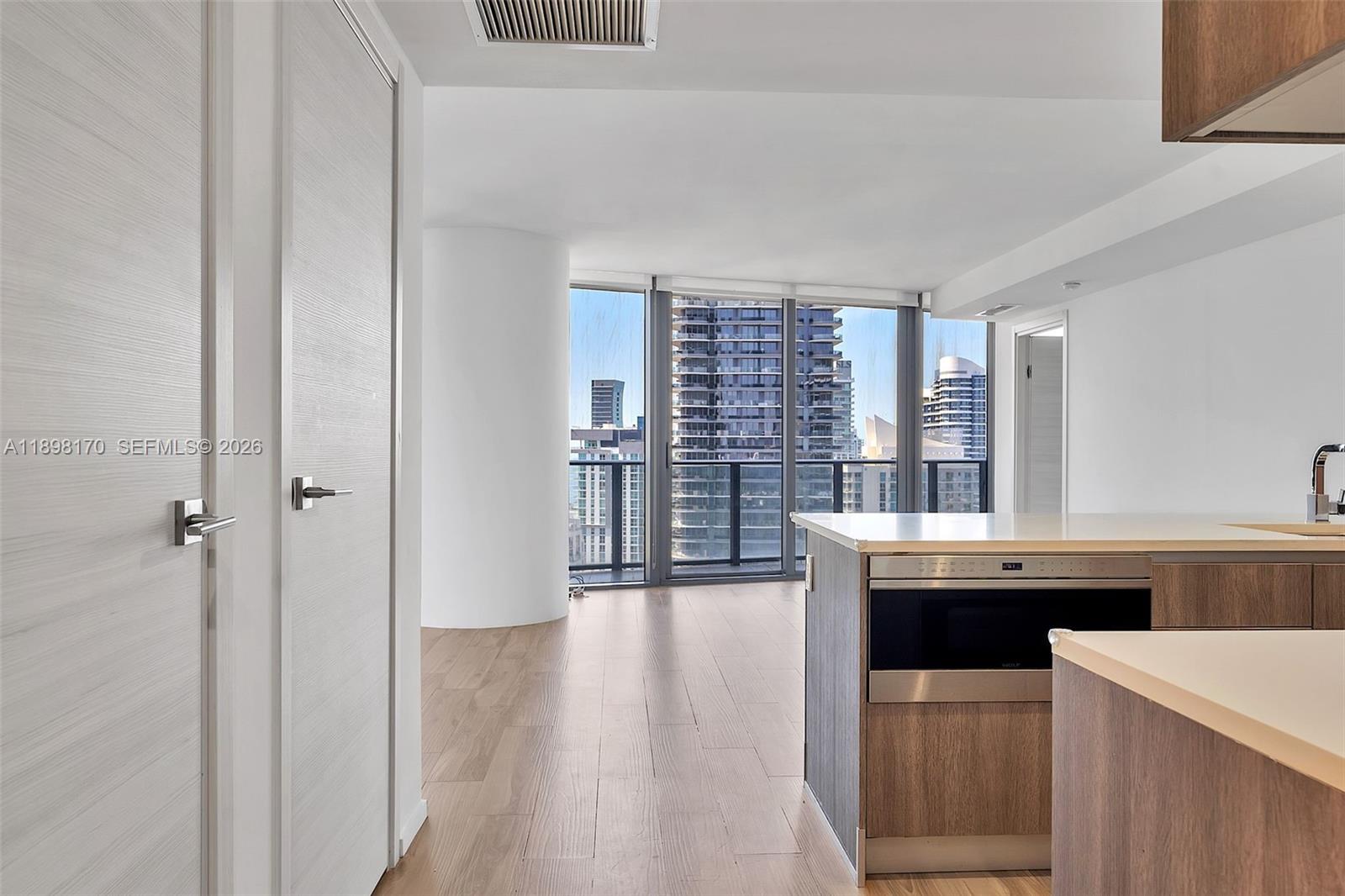 801 S Miami Ave #4404, Miami FL 33130