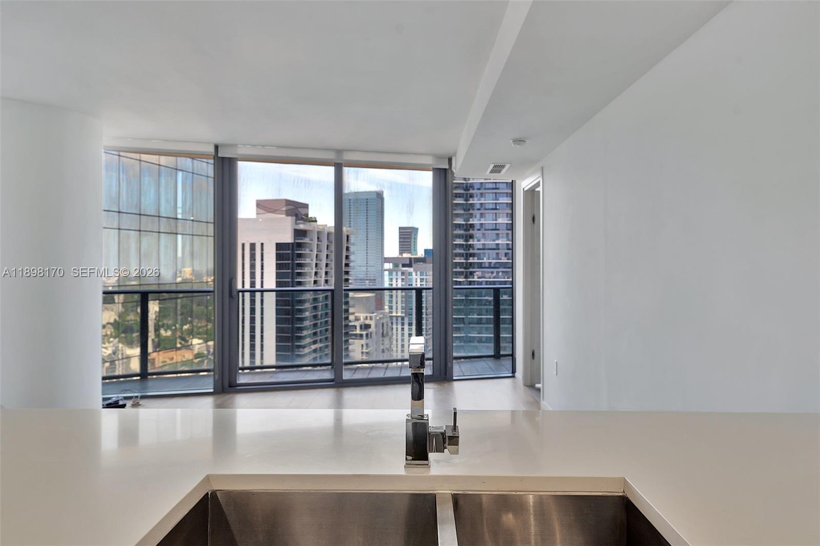 801 S Miami Ave #4404, Miami FL 33130