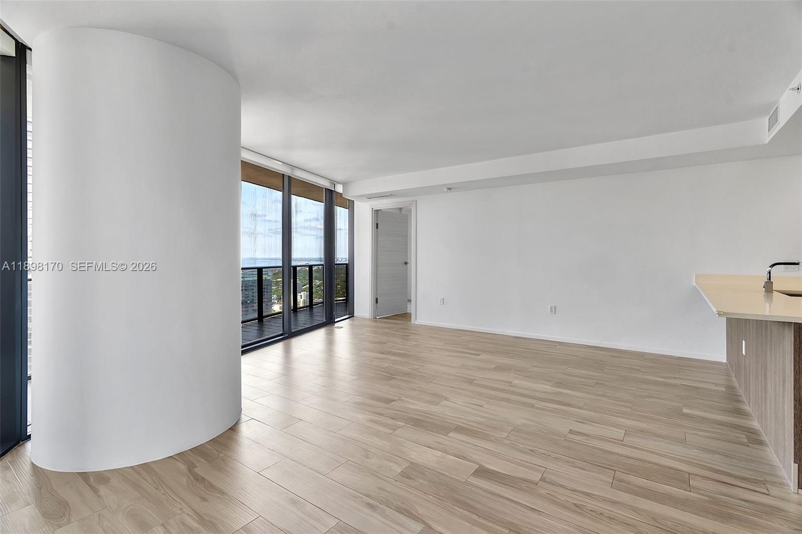 801 S Miami Ave #4404, Miami FL 33130