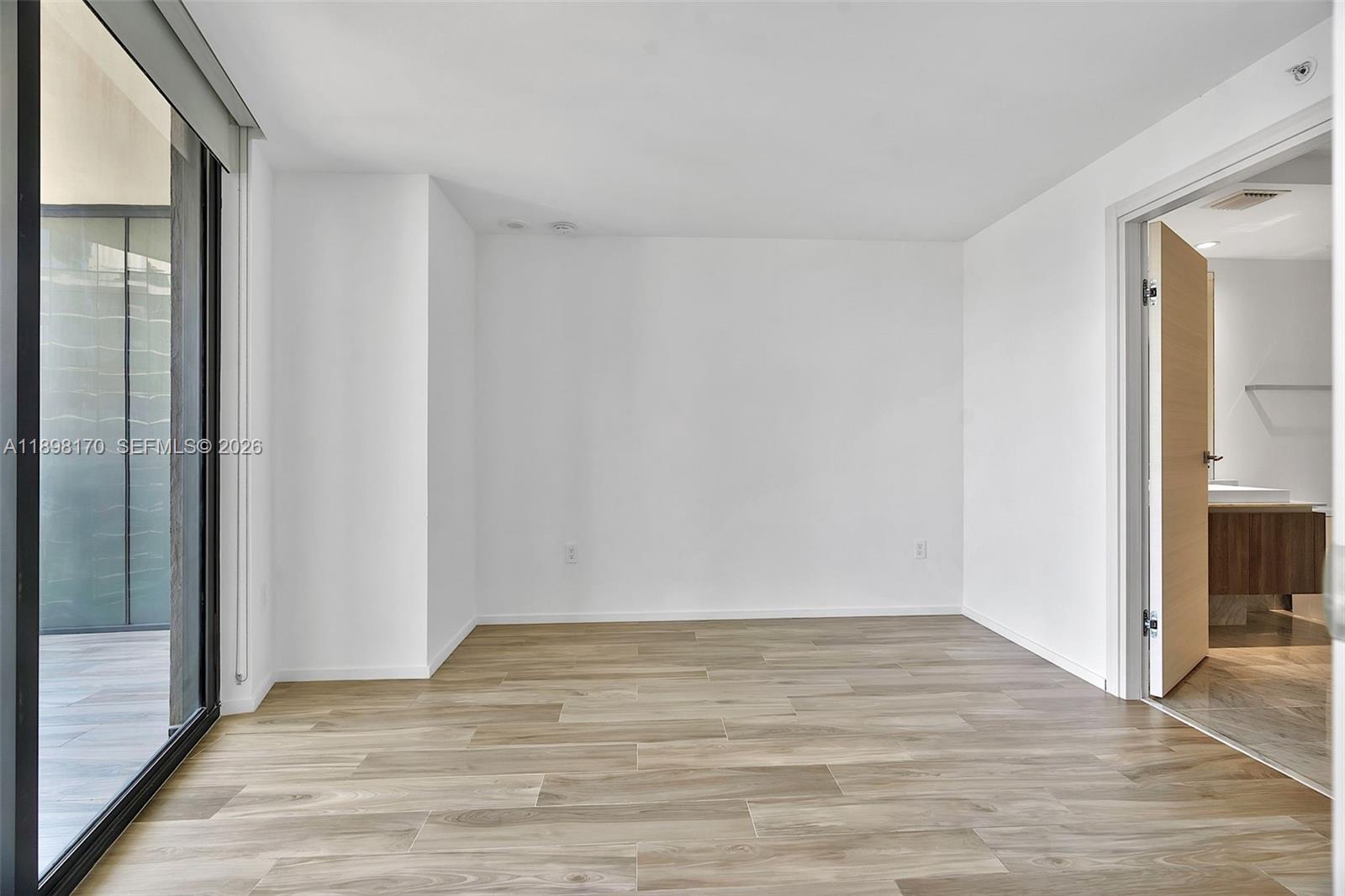 801 S Miami Ave #4404, Miami FL 33130
