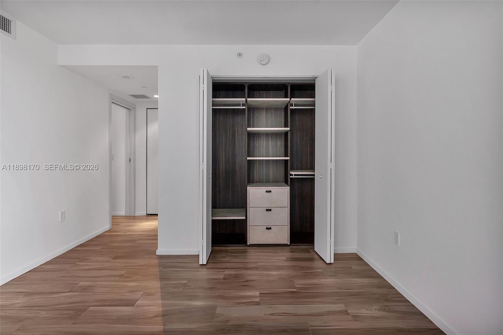 801 S Miami Ave #4404, Miami FL 33130