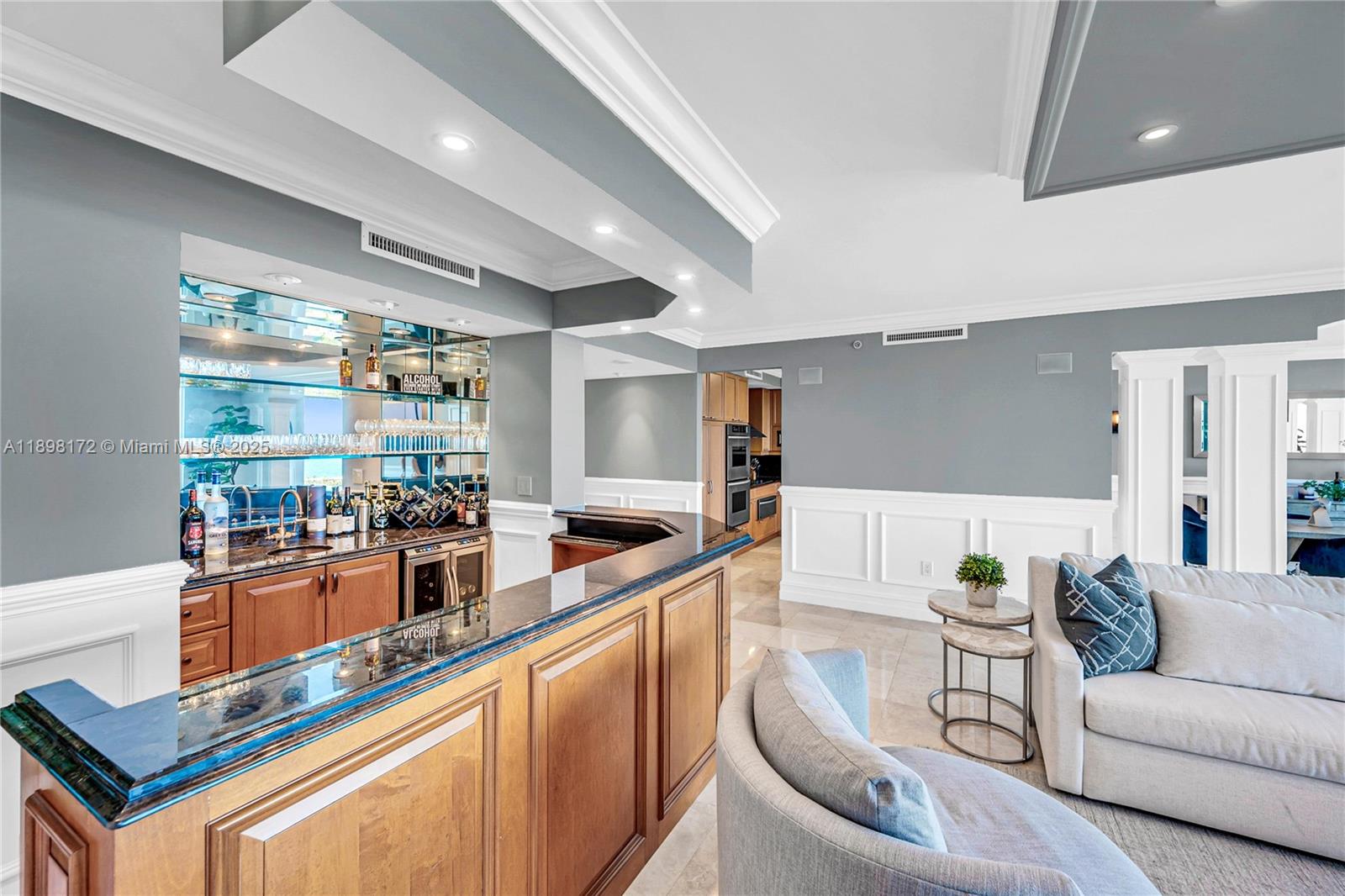 20201 E Country Club Dr #1907, Aventura FL 33180