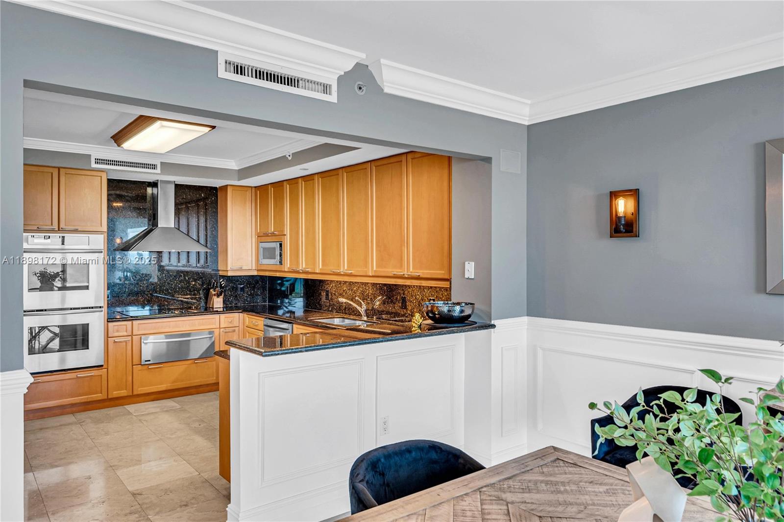 20201 E Country Club Dr #1907, Aventura FL 33180