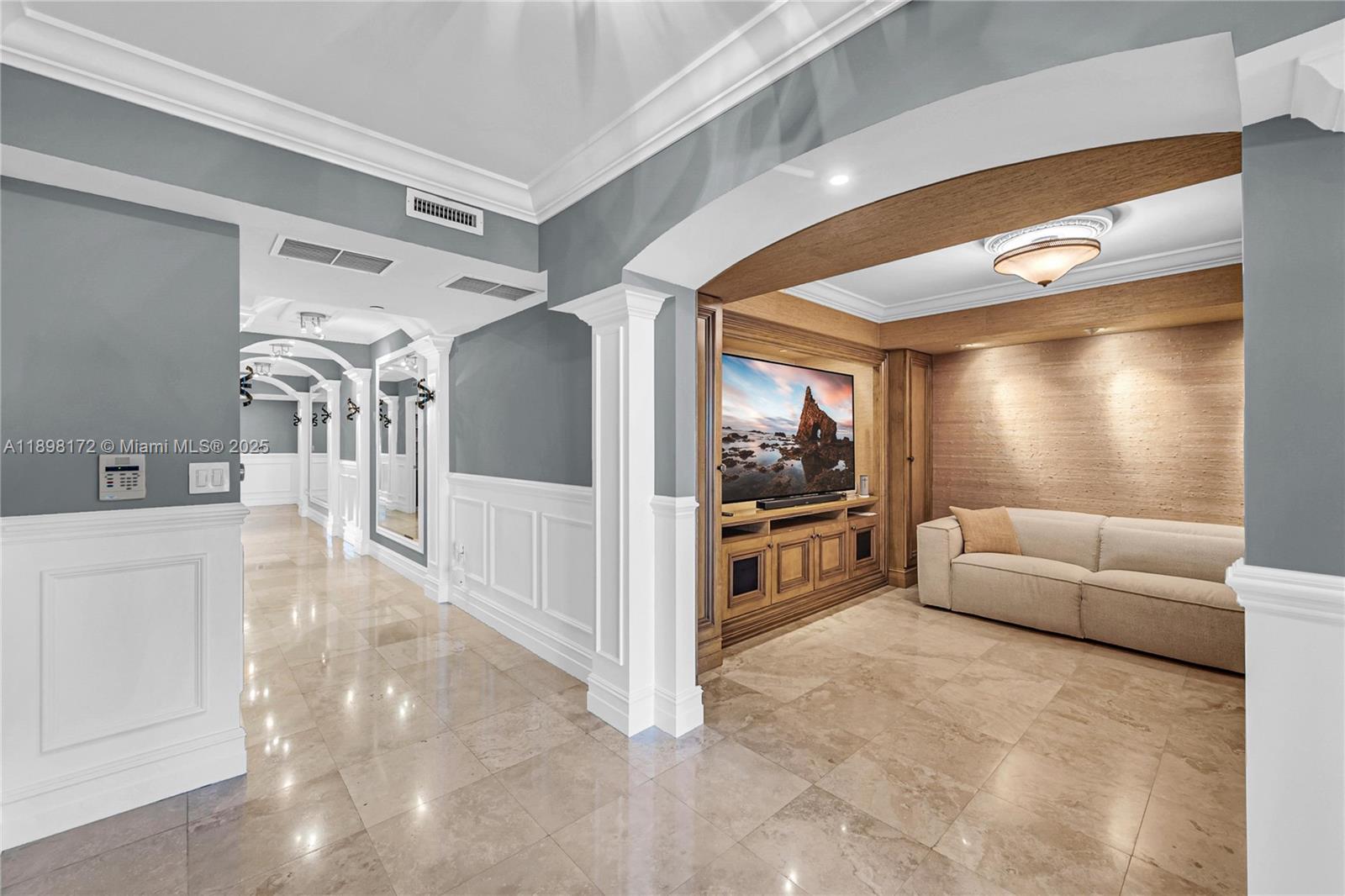 20201 E Country Club Dr #1907, Aventura FL 33180