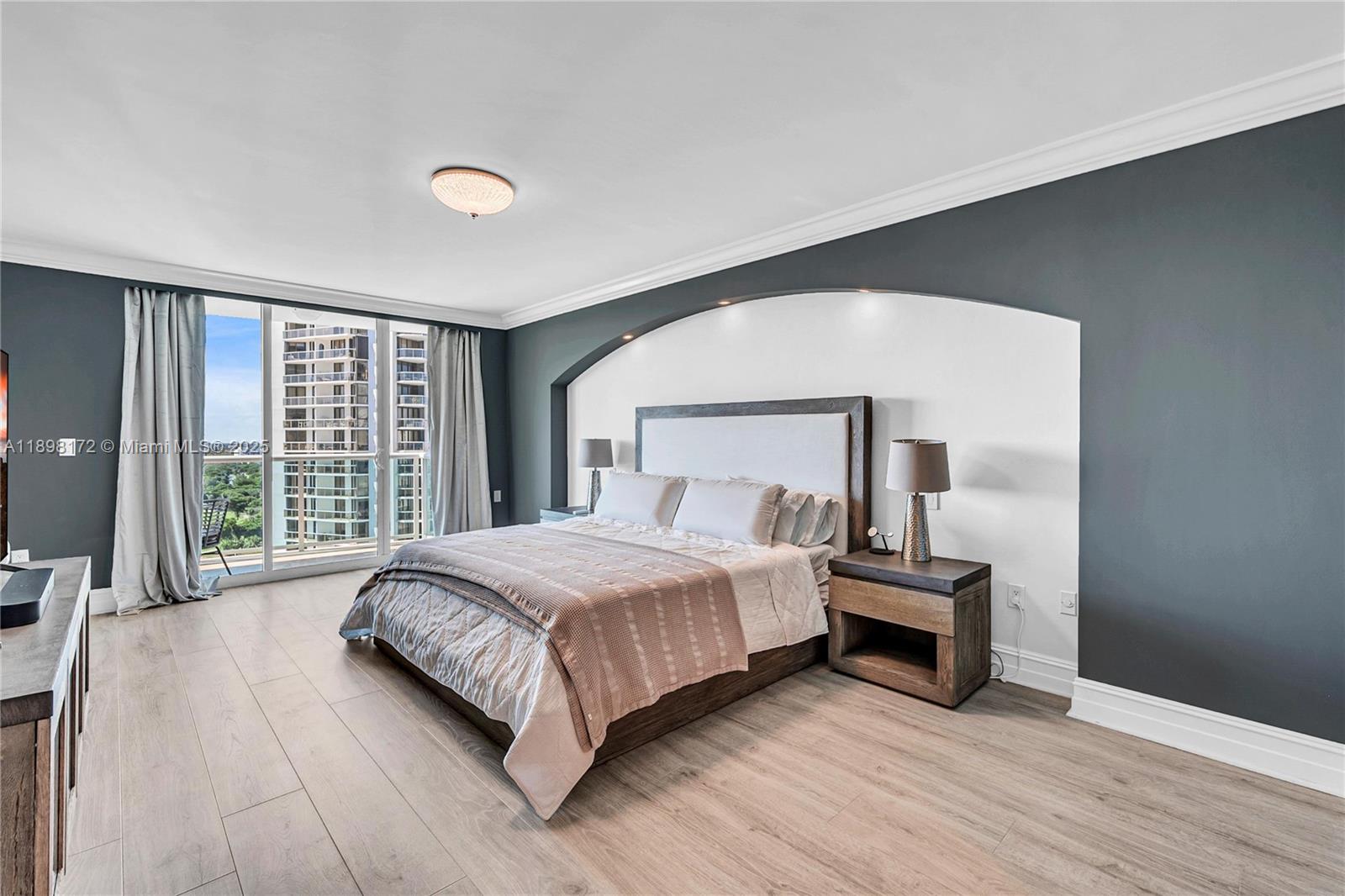 20201 E Country Club Dr #1907, Aventura FL 33180