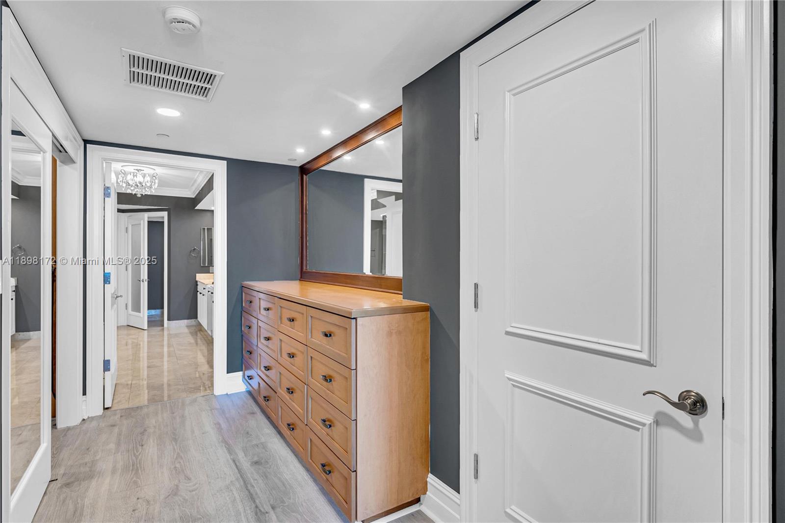 20201 E Country Club Dr #1907, Aventura FL 33180