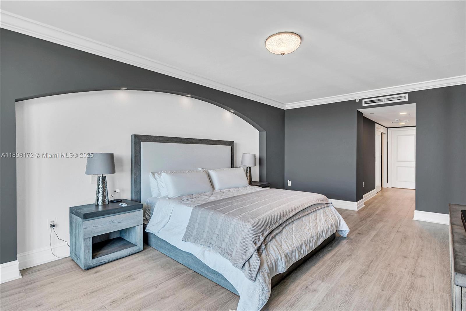 20201 E Country Club Dr #1907, Aventura FL 33180