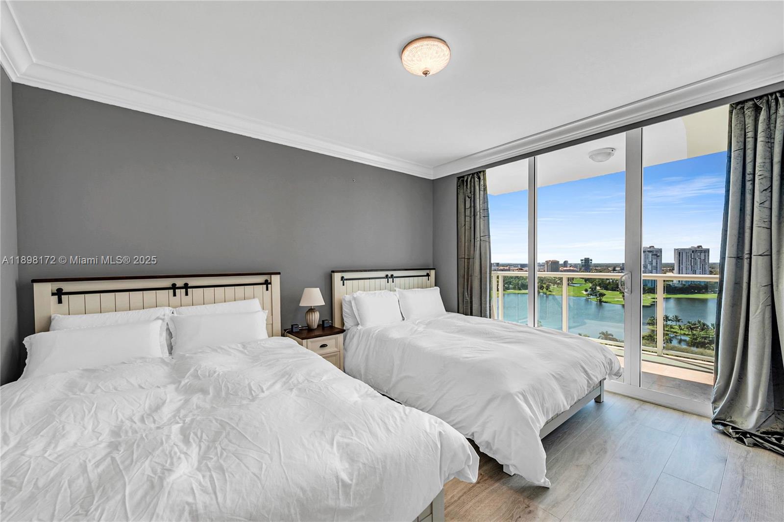 20201 E Country Club Dr #1907, Aventura FL 33180