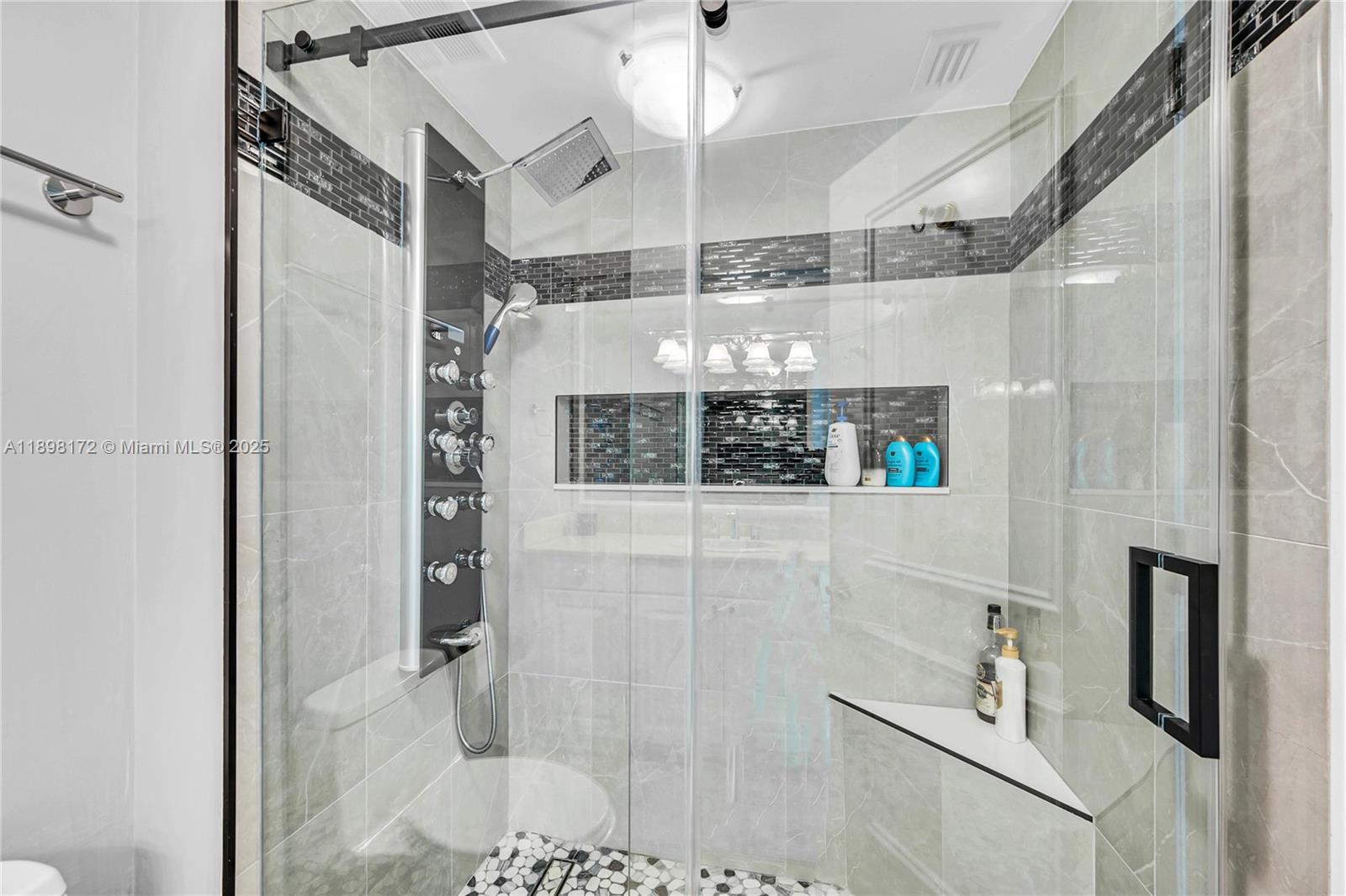 20201 E Country Club Dr #1907, Aventura FL 33180