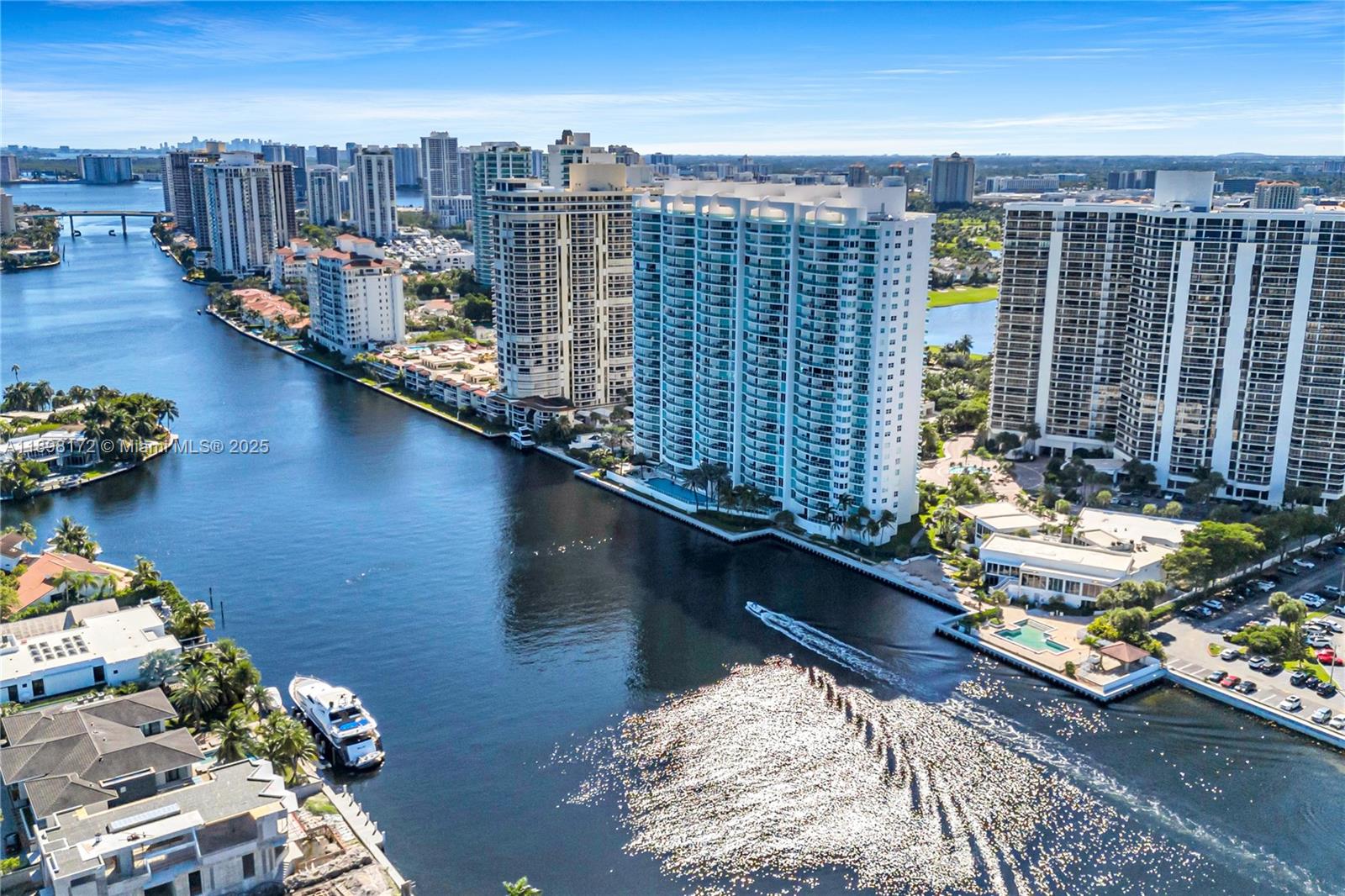 20201 E Country Club Dr #1907, Aventura FL 33180