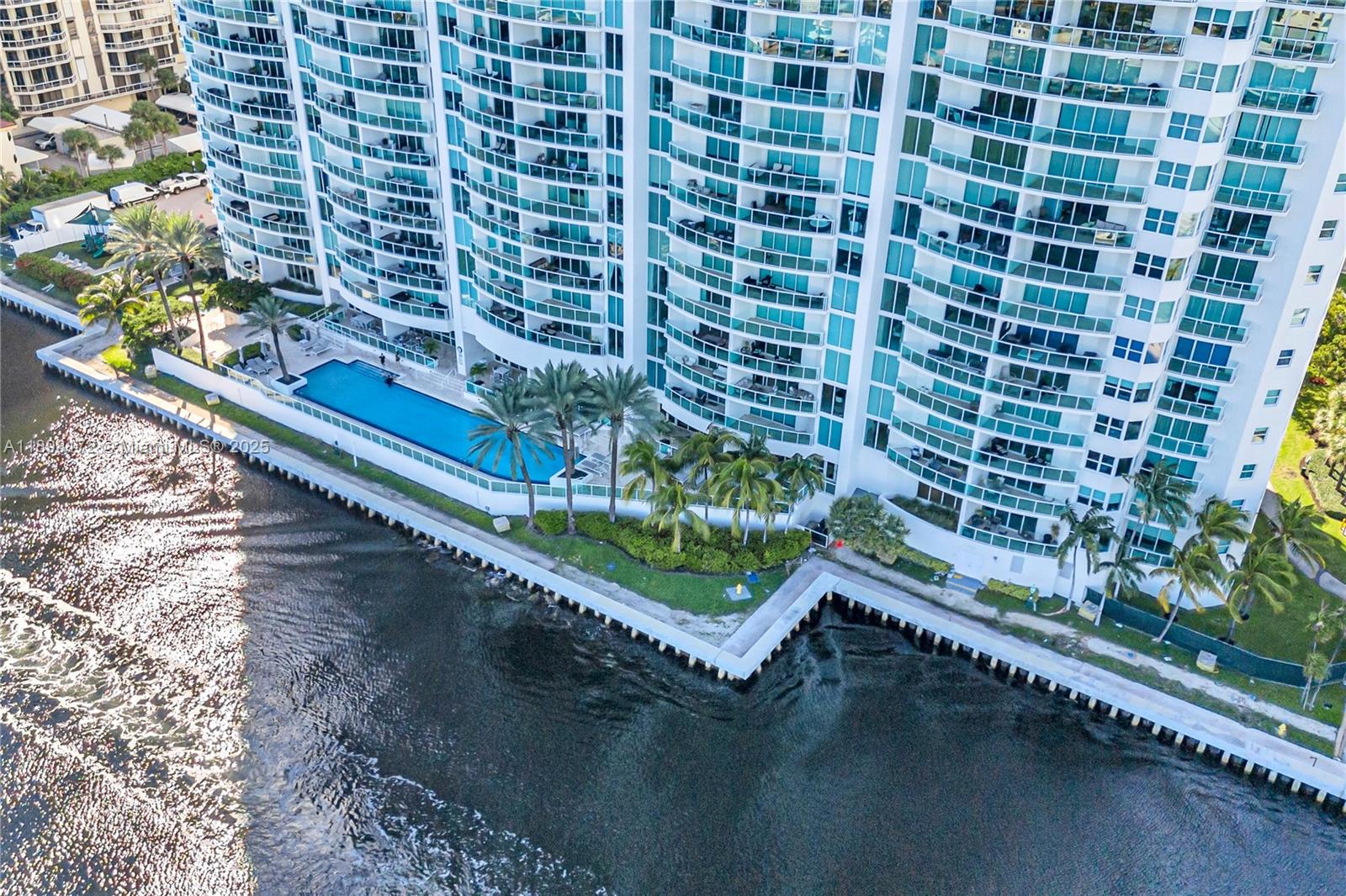 20201 E Country Club Dr #1907, Aventura FL 33180