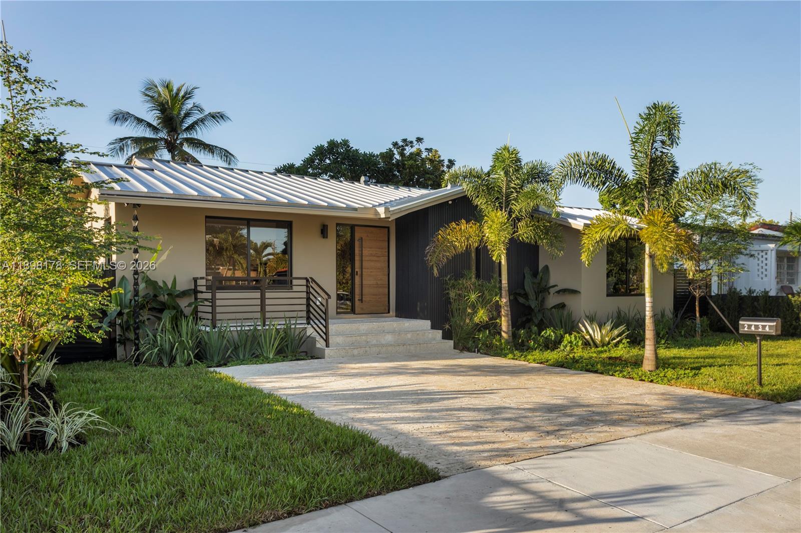 2434 SW 19th St, Miami FL 33145