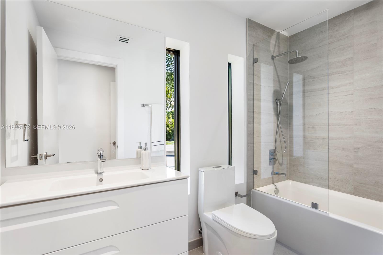2434 SW 19th St, Miami FL 33145
